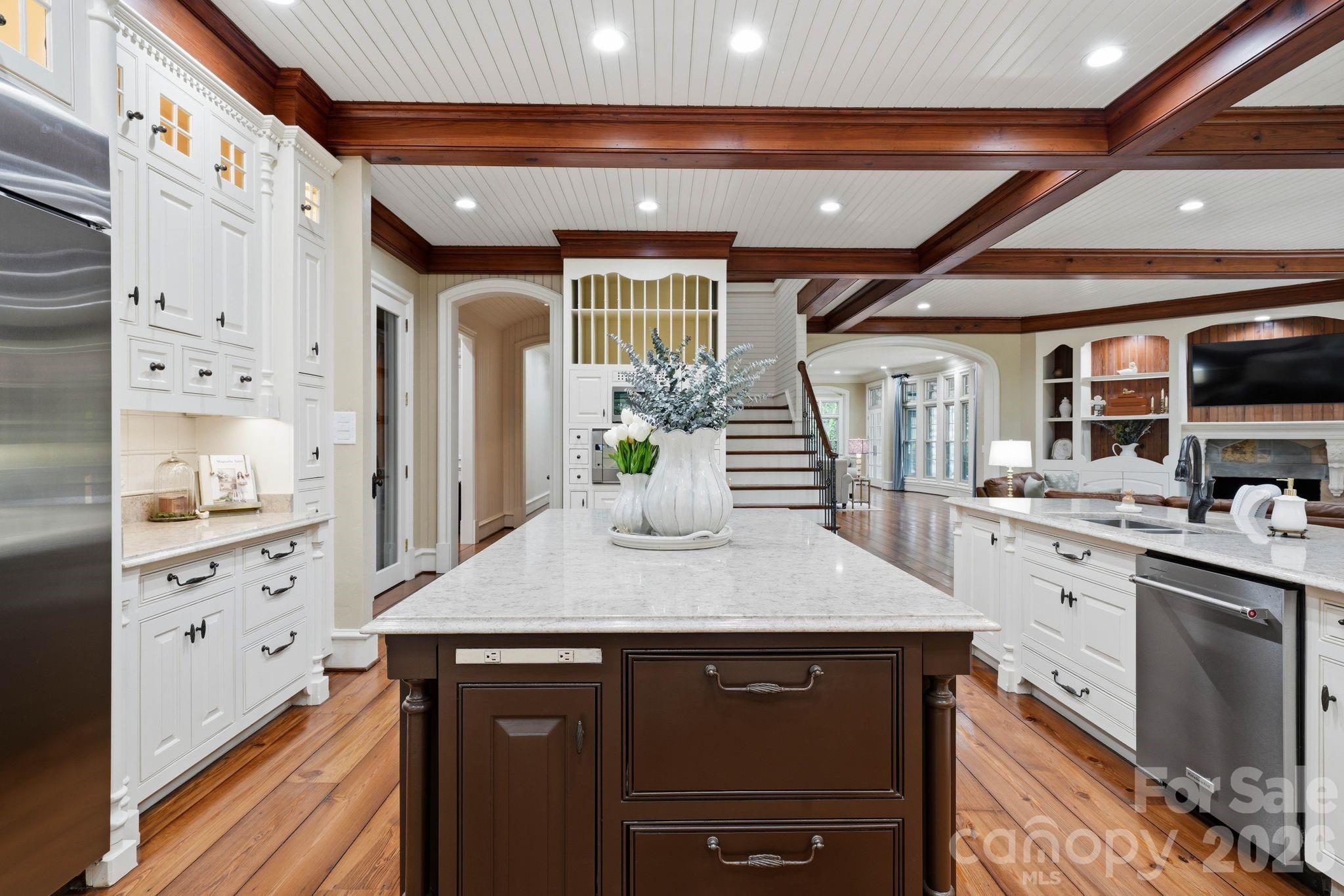525 Lake Lynn Road — Concord