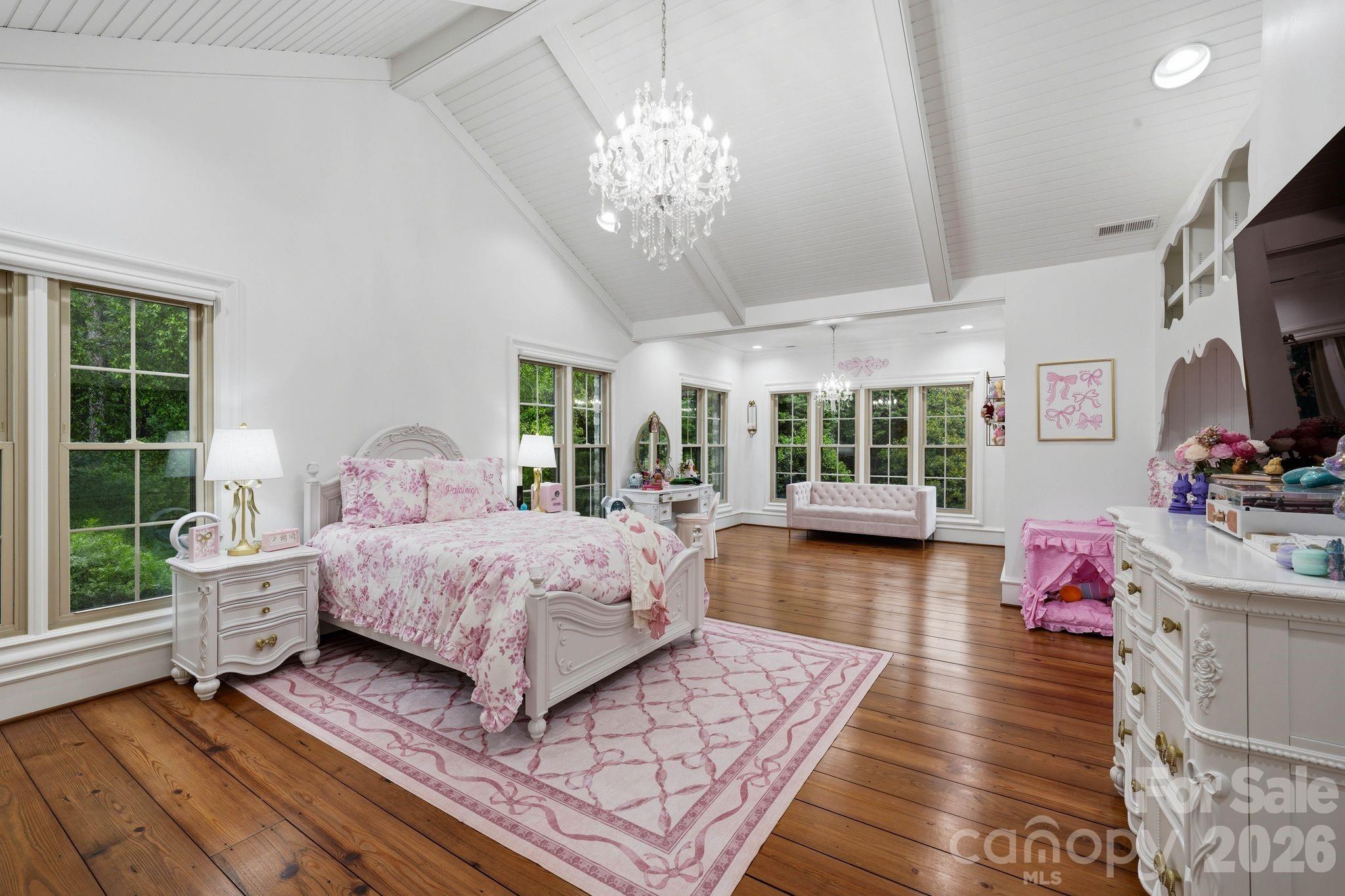 525 Lake Lynn Road — Concord
