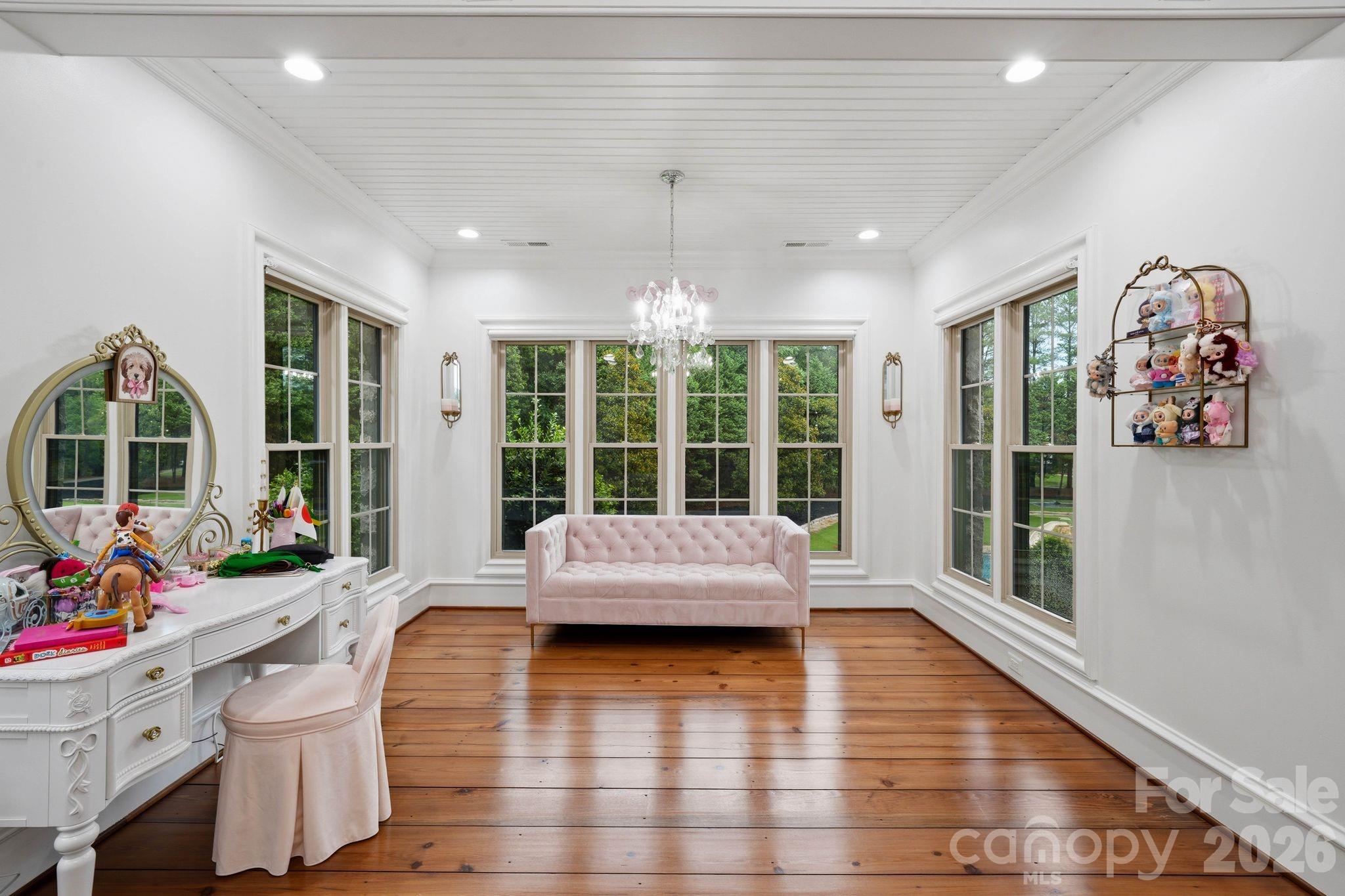 525 Lake Lynn Road — Concord