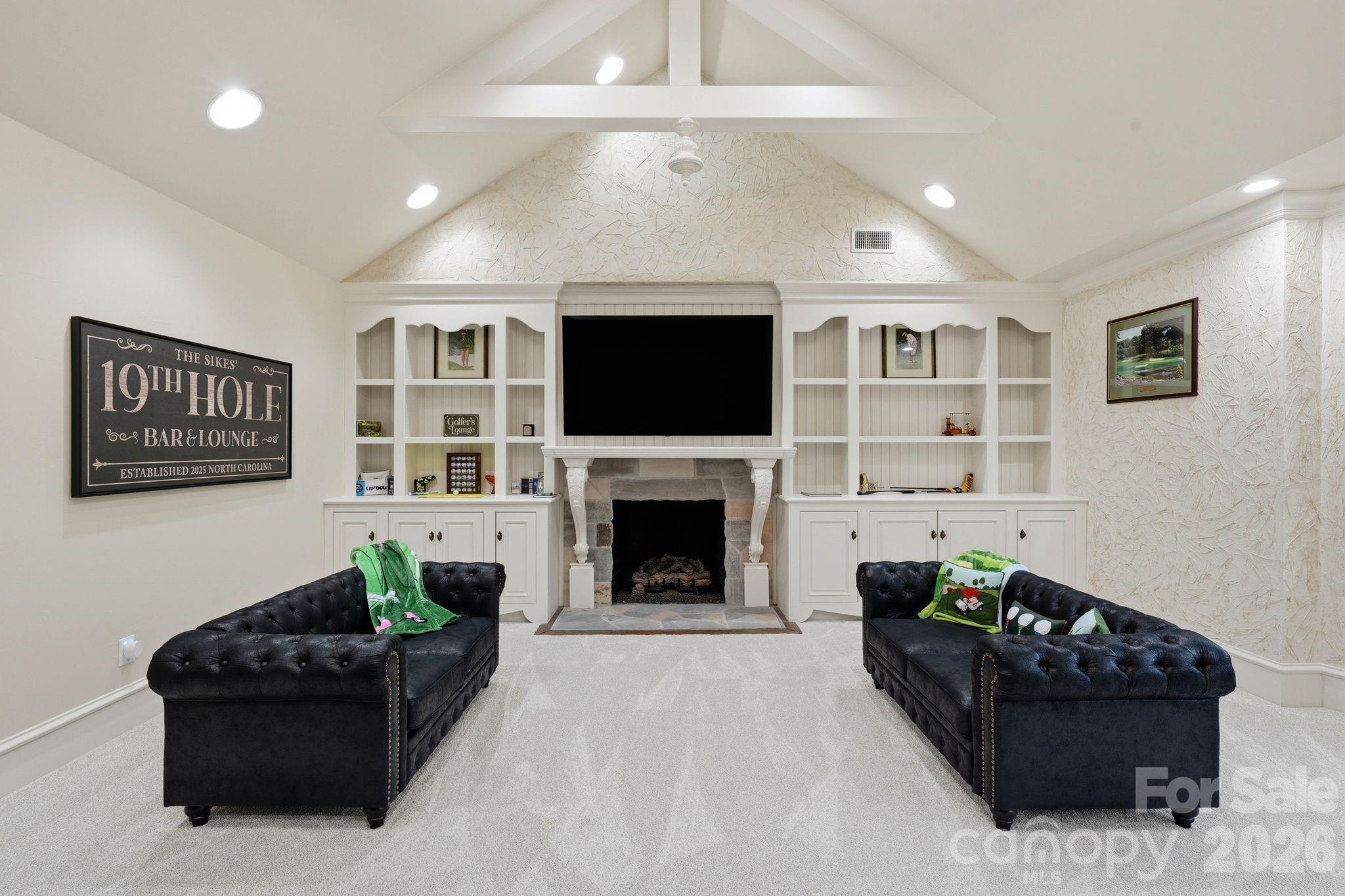 525 Lake Lynn Road — Concord