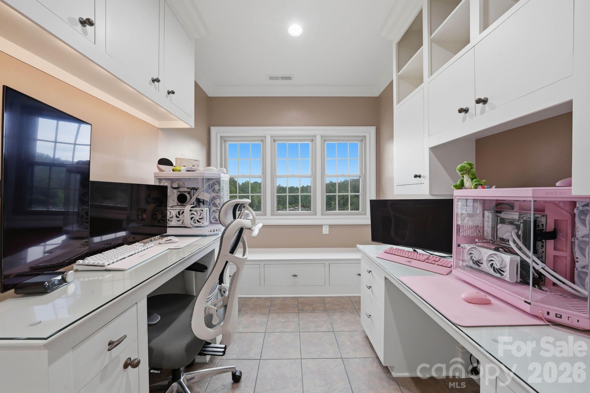 525 Lake Lynn Road — Concord