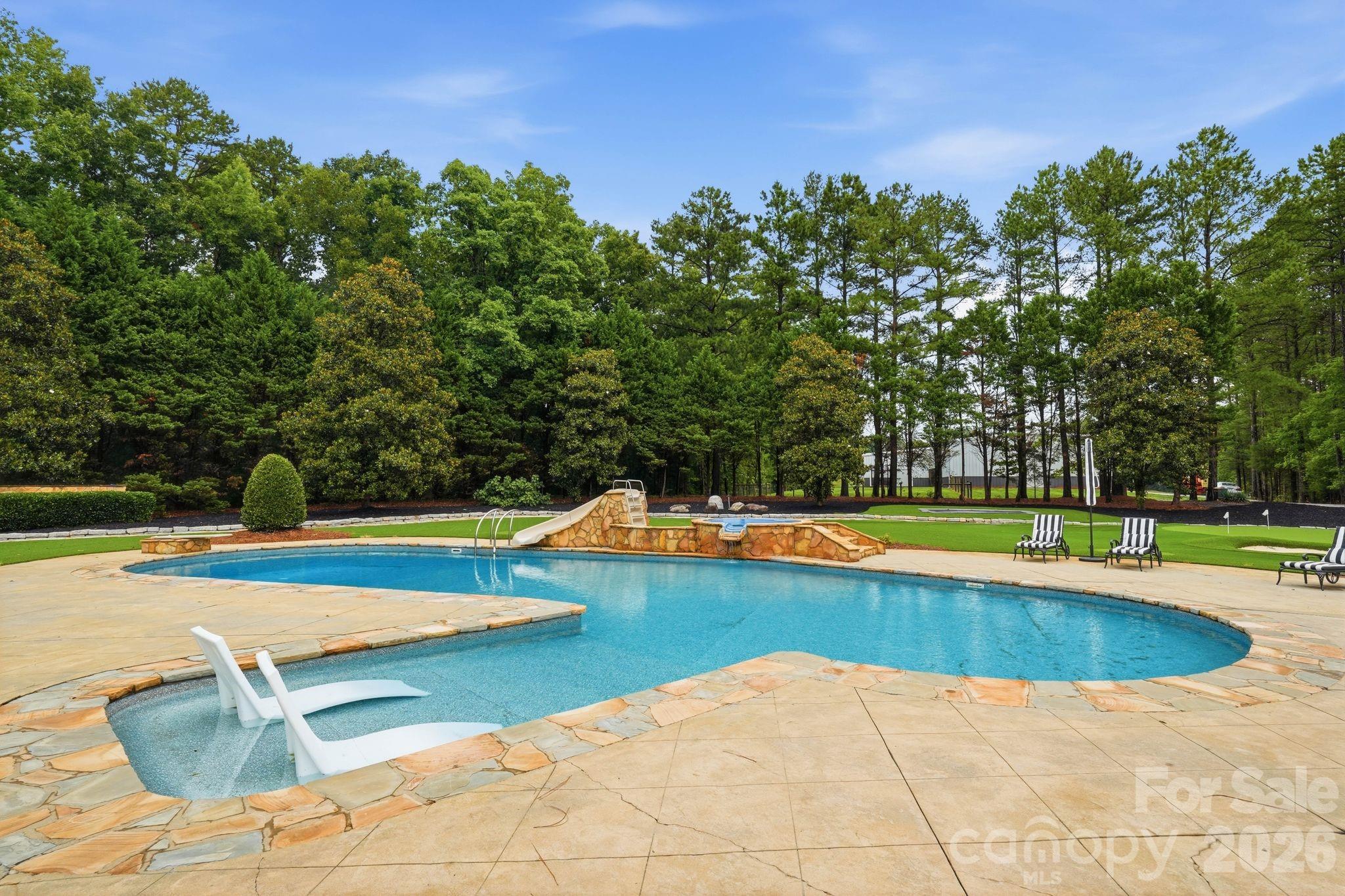 525 Lake Lynn Road — Concord