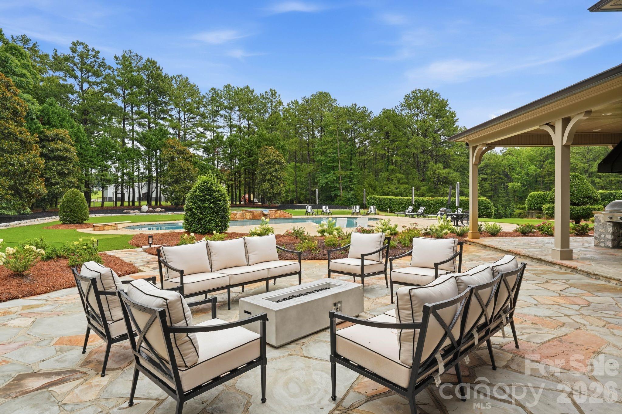 525 Lake Lynn Road — Concord