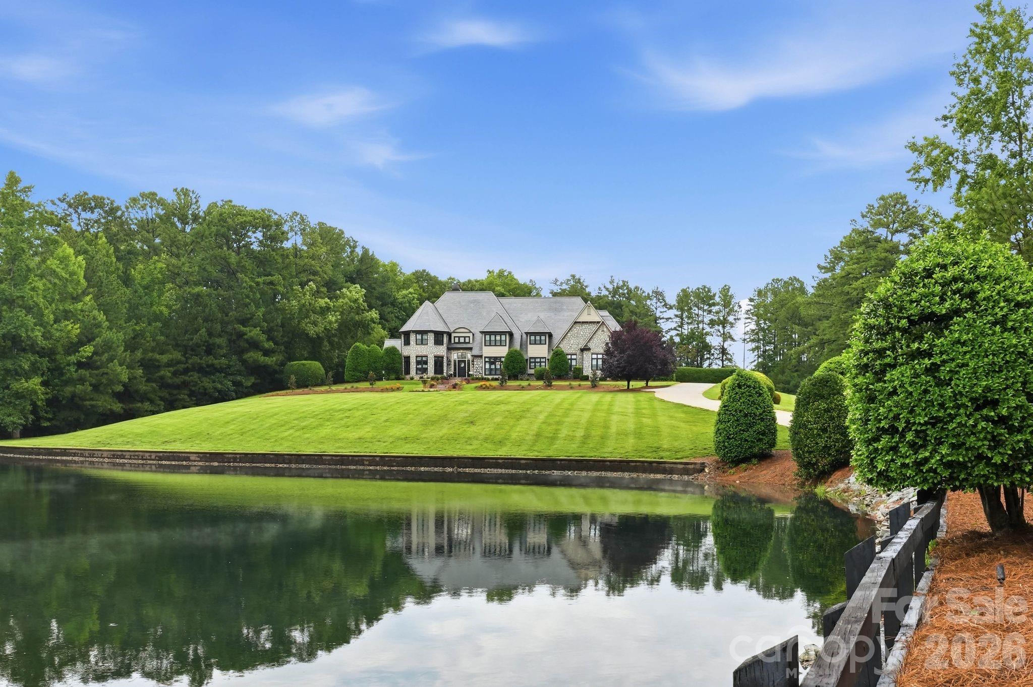 525 Lake Lynn Road — Concord