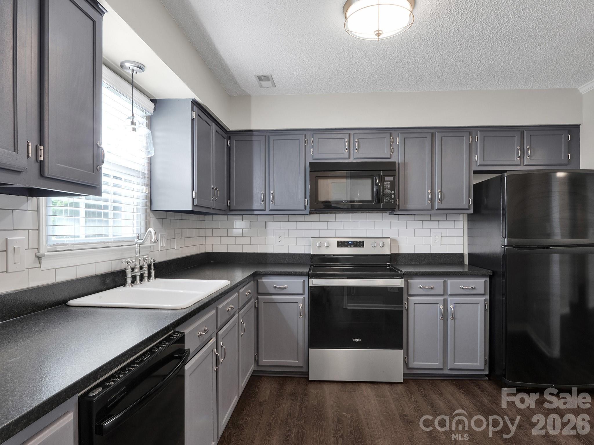 10922 Winterbourne Court — Charlotte