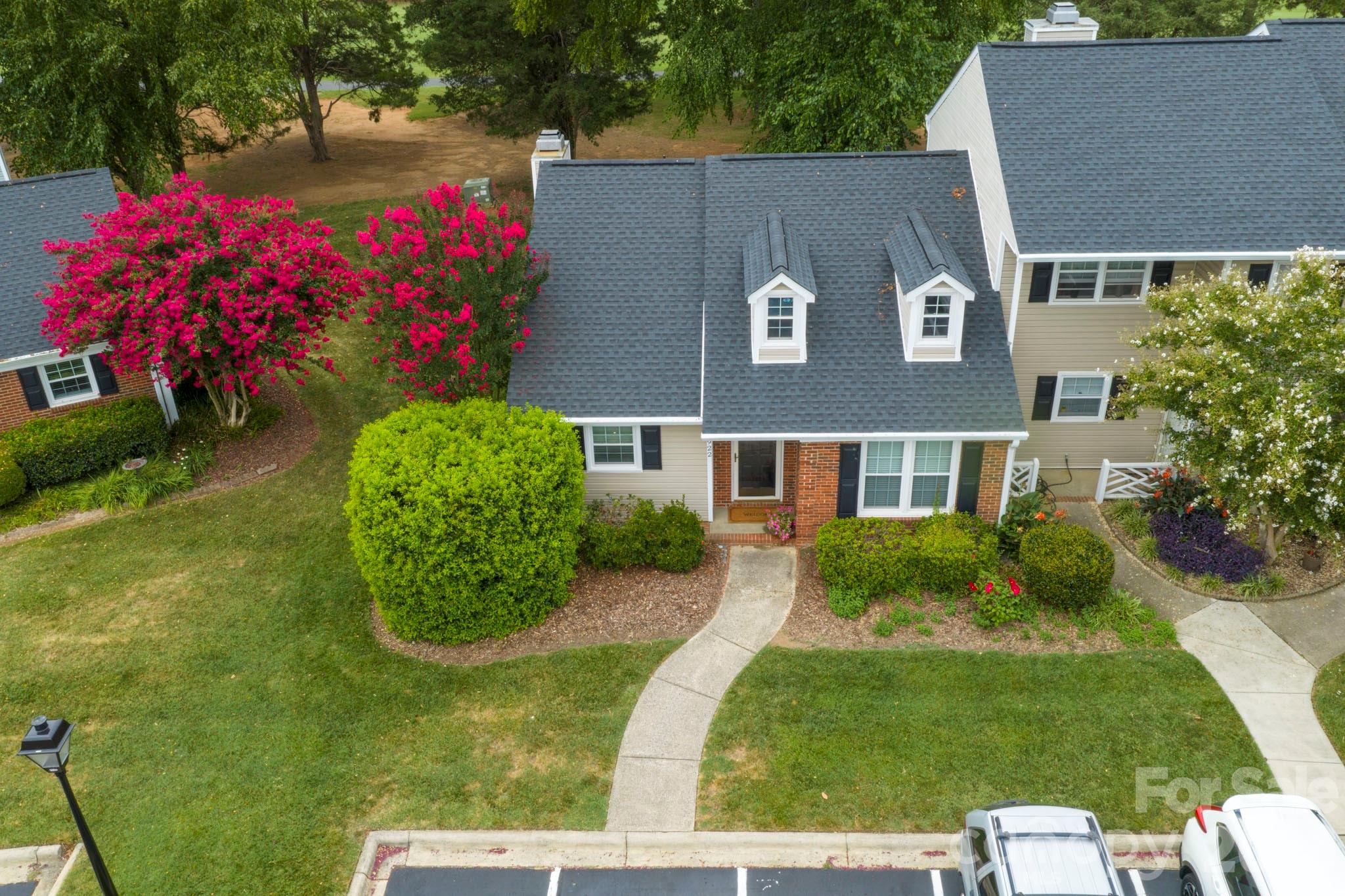 10922 Winterbourne Court — Charlotte