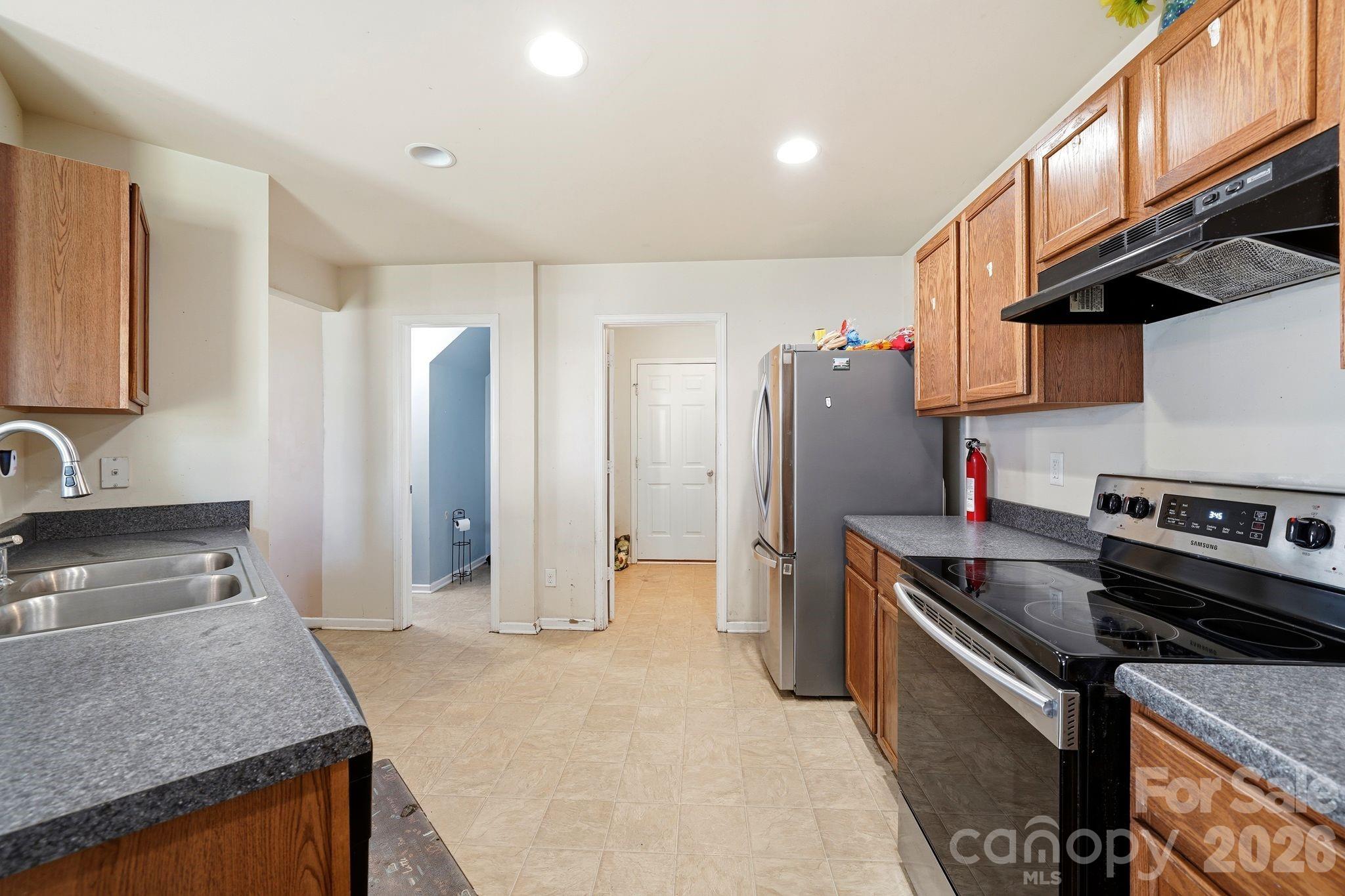 4411 Palustris Court — Charlotte