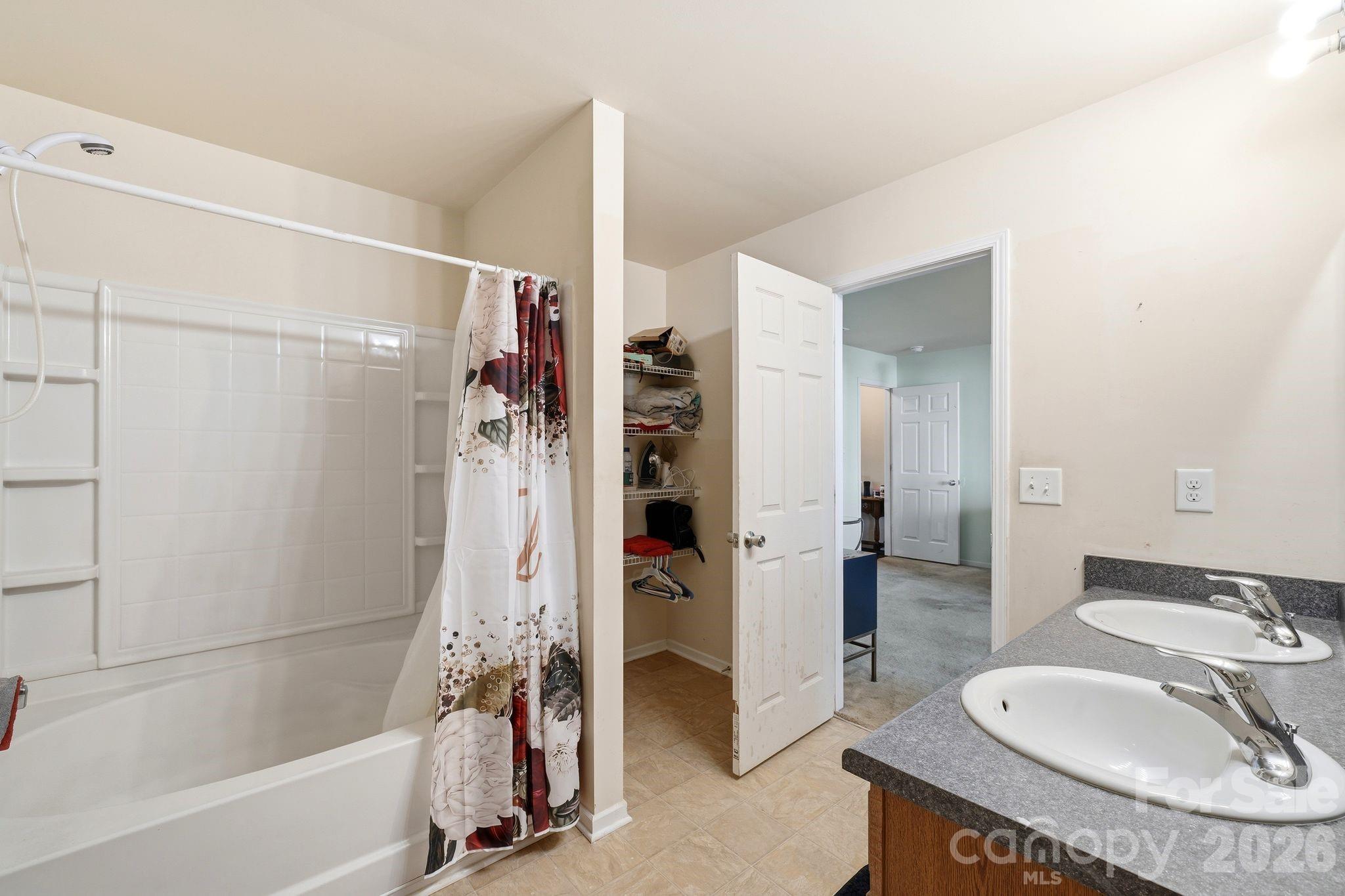 4411 Palustris Court — Charlotte