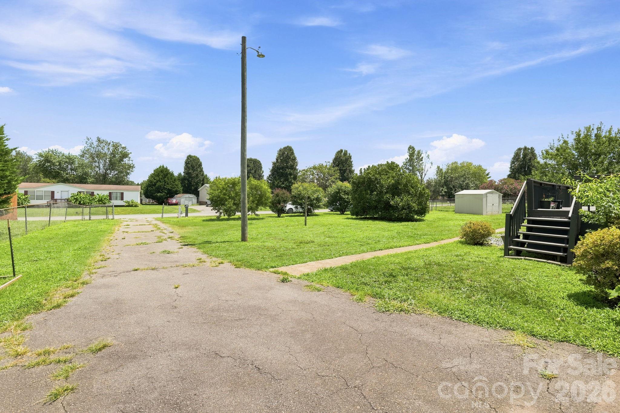 2299 Dellinger Drive — Newton