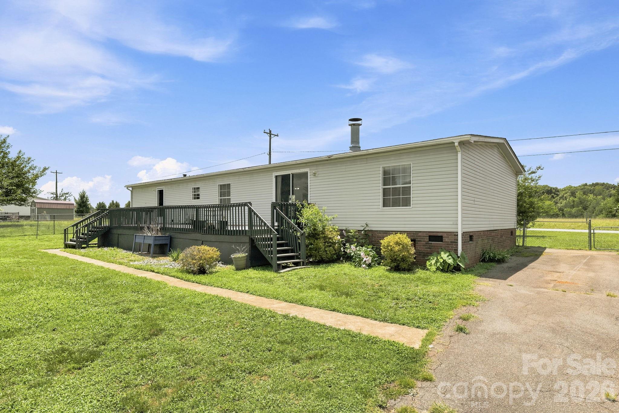 2299 Dellinger Drive — Newton
