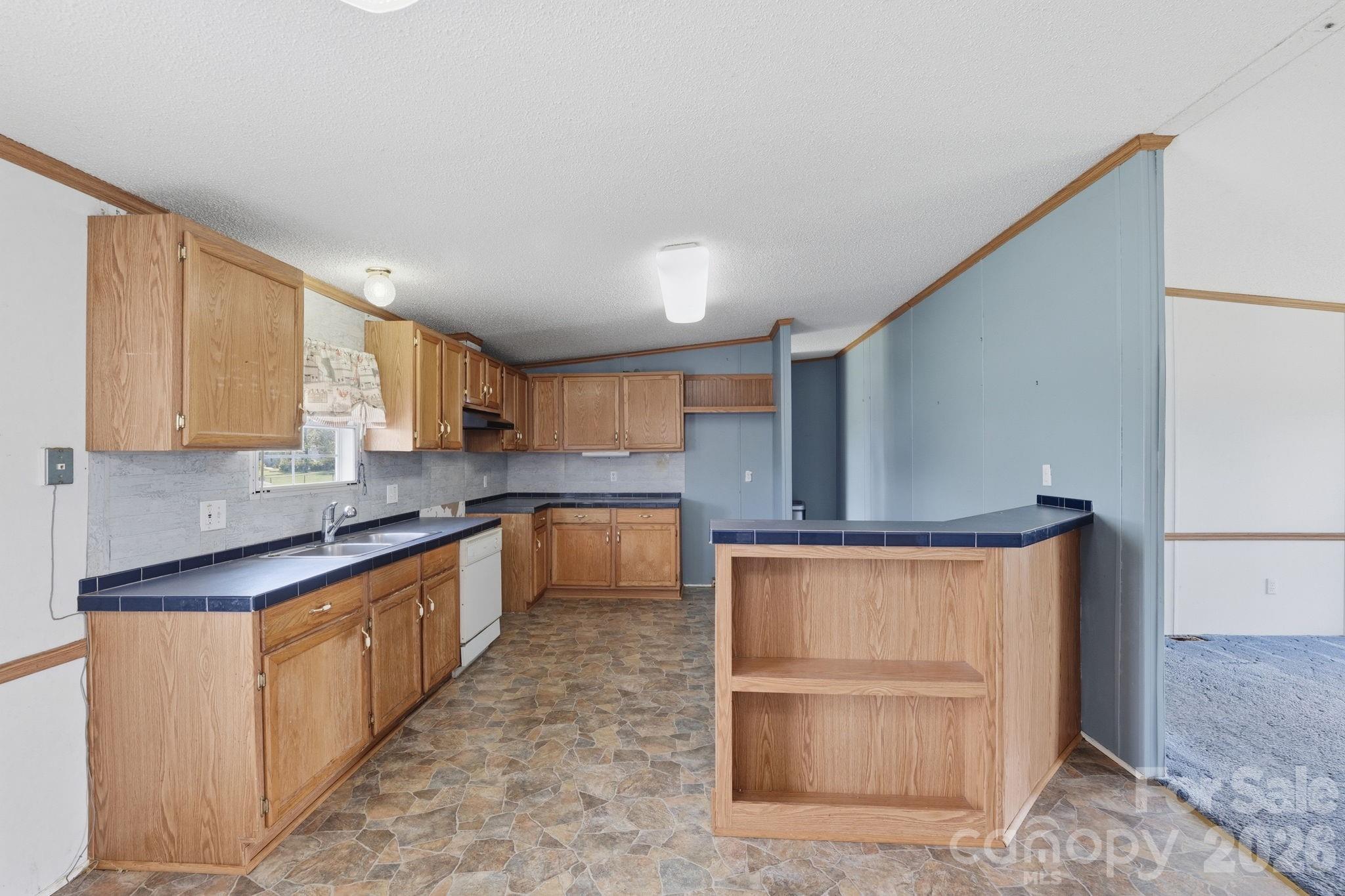 2299 Dellinger Drive — Newton