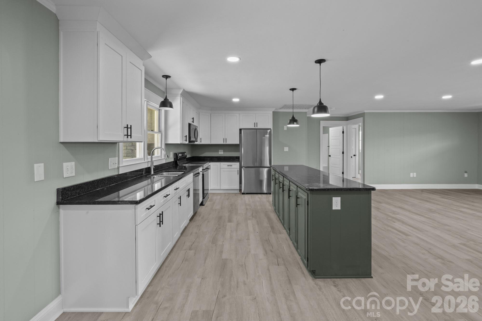 1411 W V Thompson Road — Rutherfordton