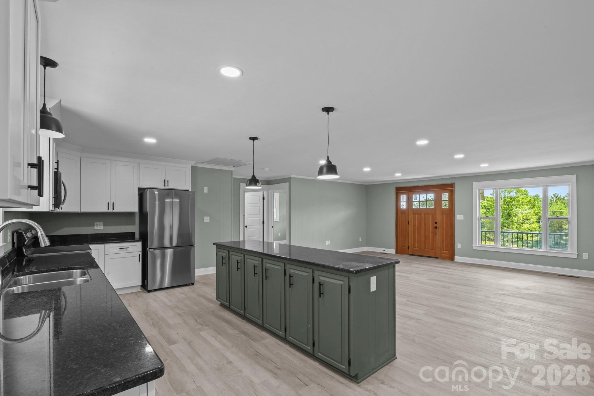 1411 W V Thompson Road — Rutherfordton