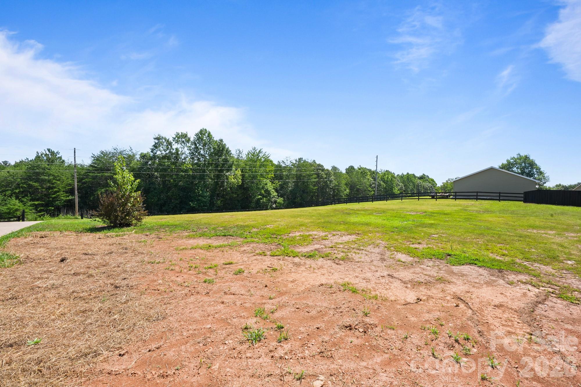 1411 W V Thompson Road — Rutherfordton
