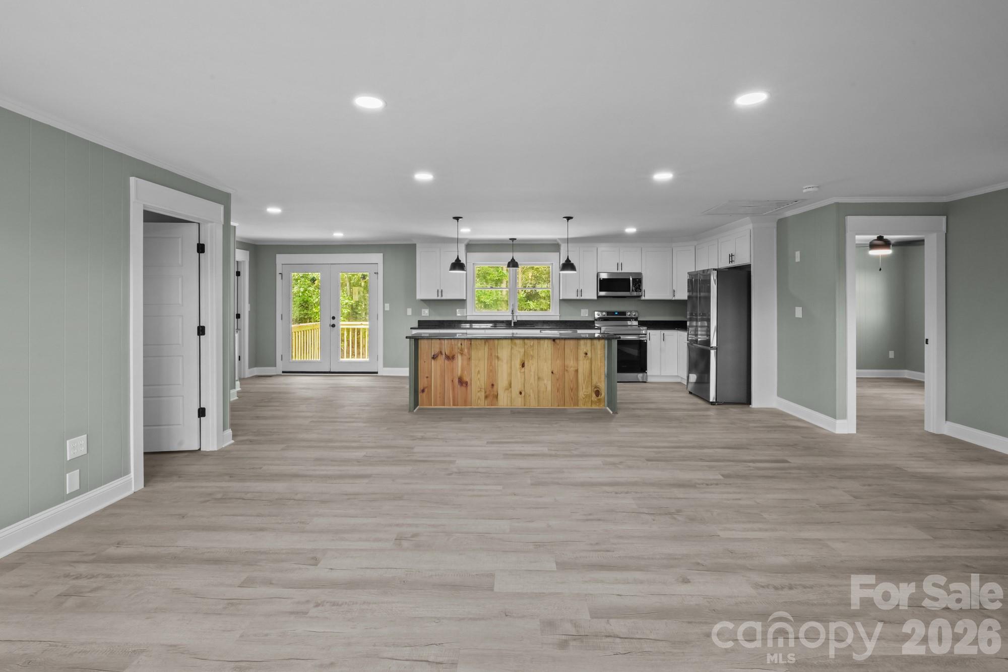1411 W V Thompson Road — Rutherfordton