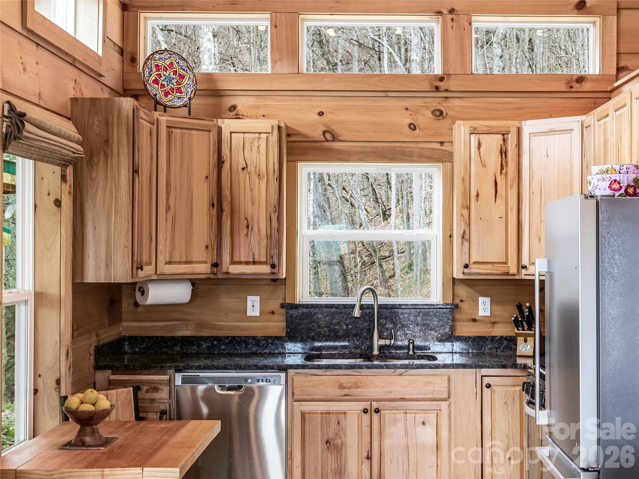 131 White Oak Way — Hot Springs