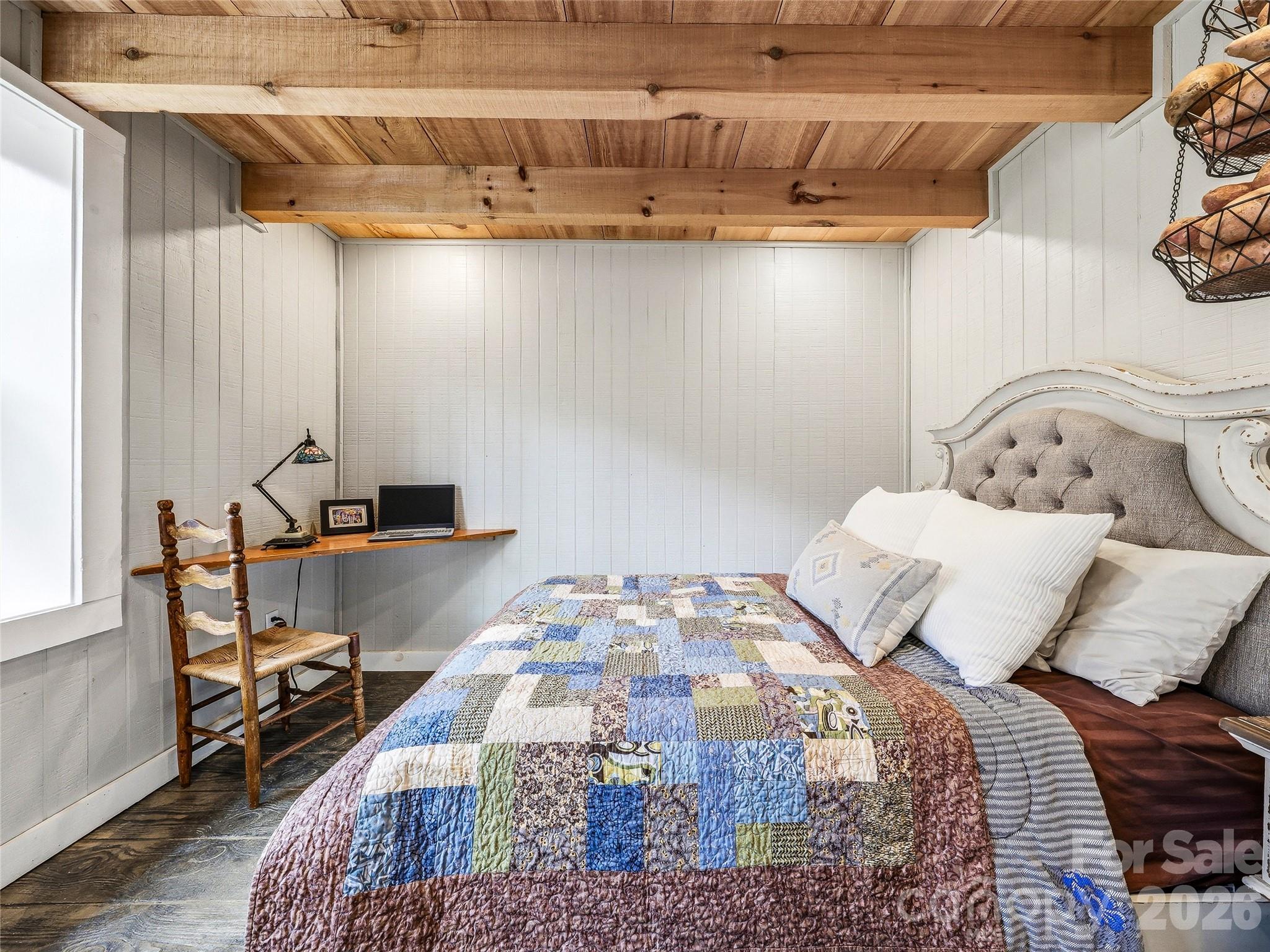 131 White Oak Way — Hot Springs