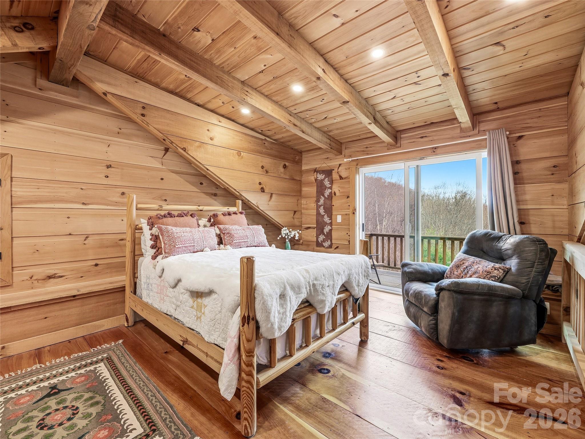 131 White Oak Way — Hot Springs