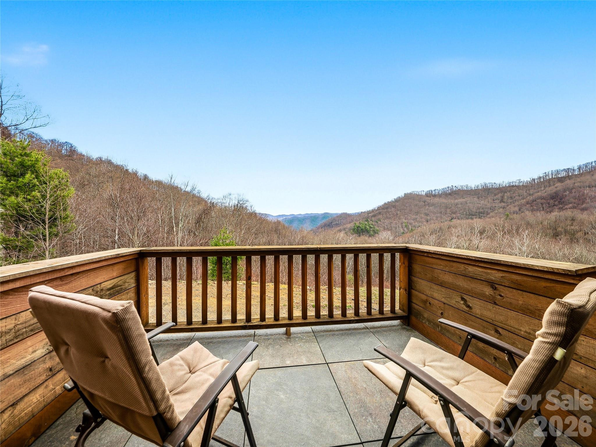 131 White Oak Way — Hot Springs