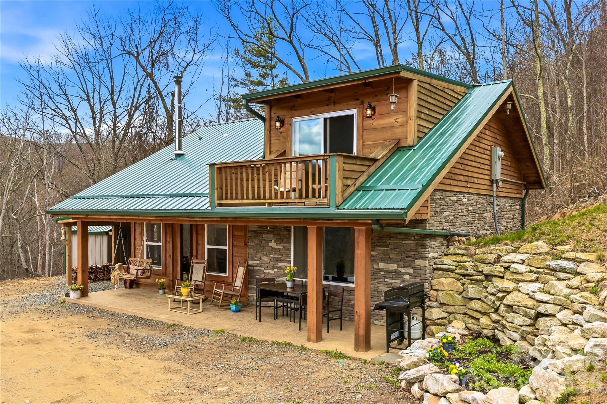 131 White Oak Way — Hot Springs