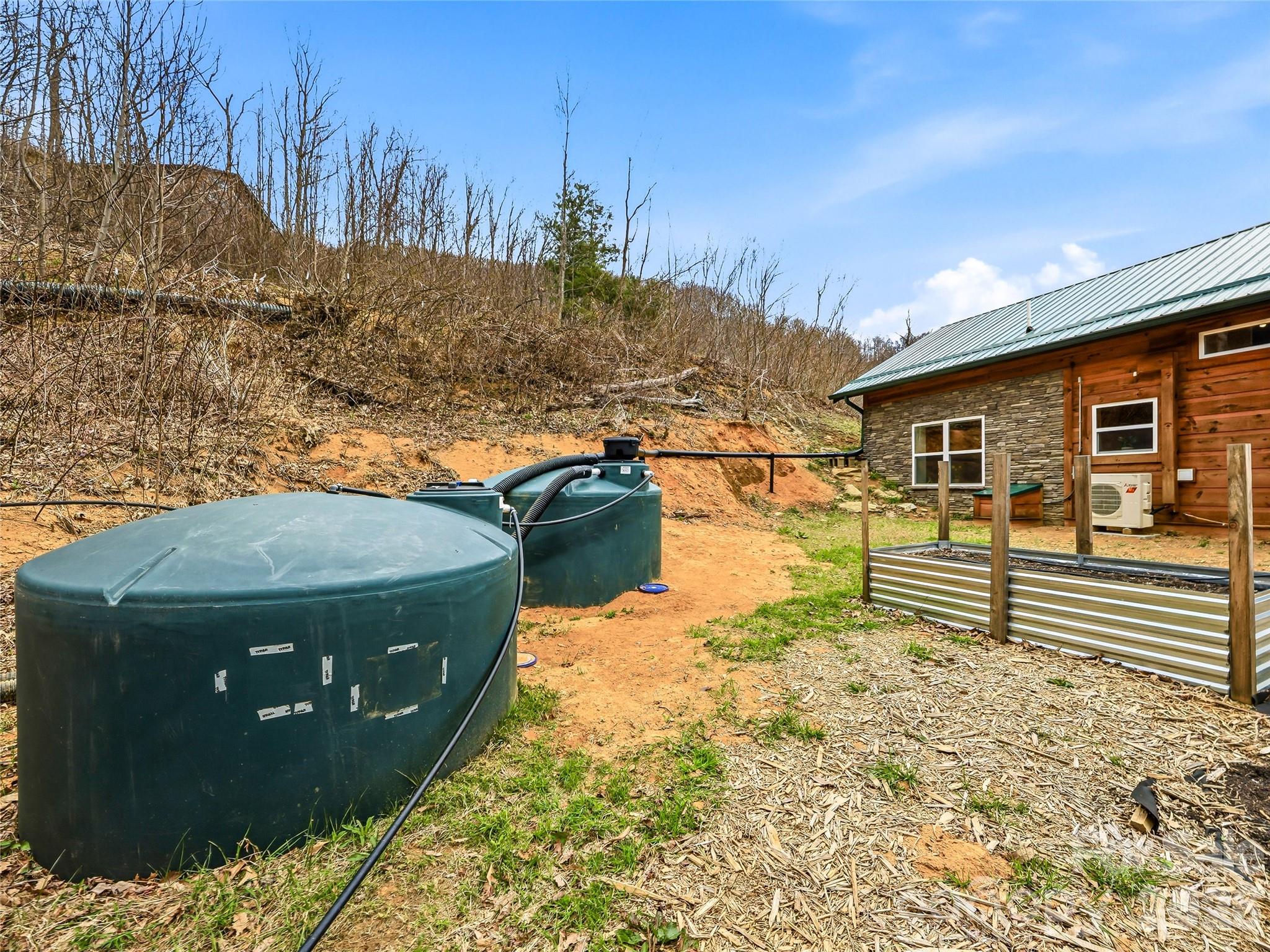 131 White Oak Way — Hot Springs