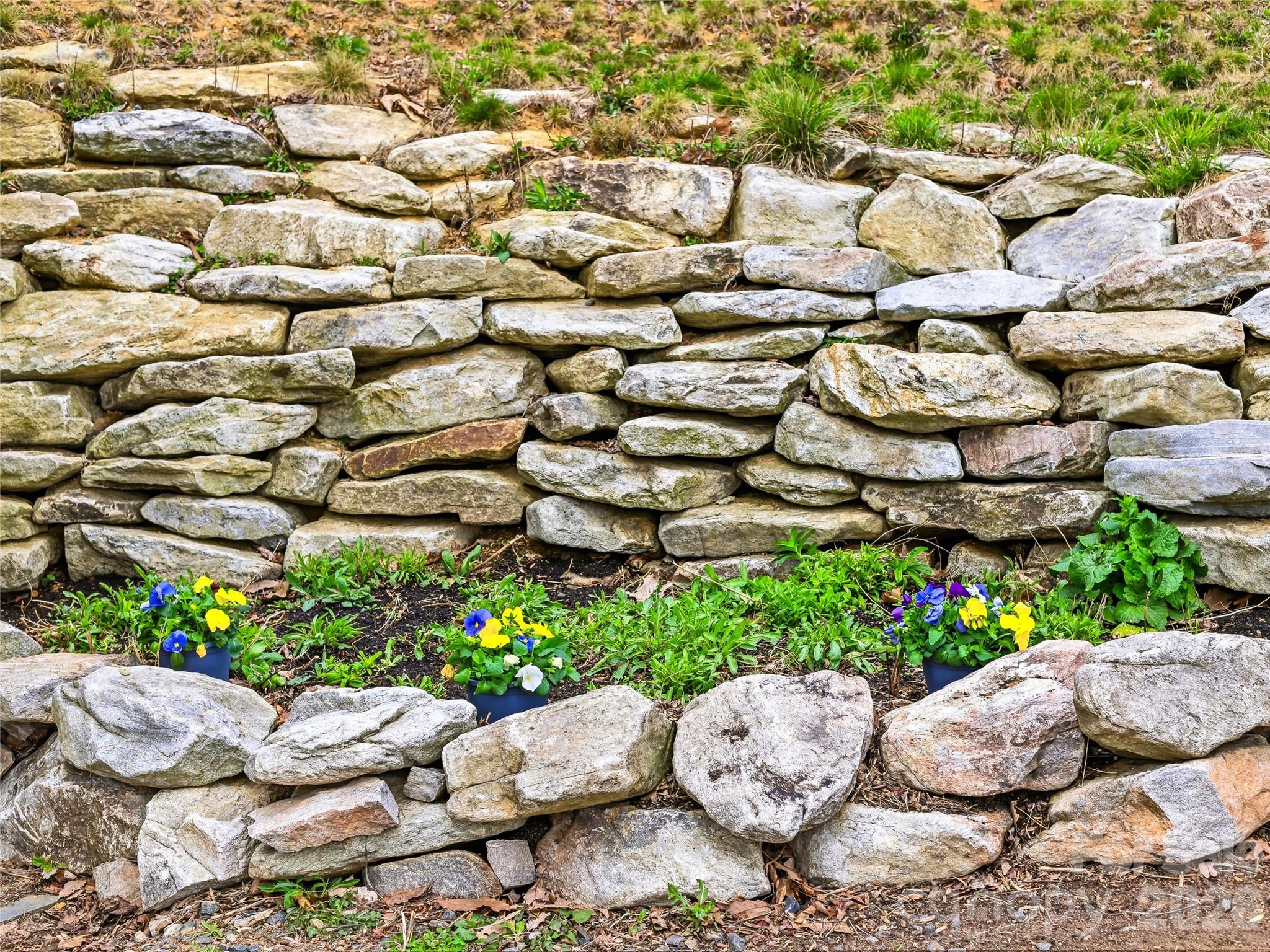 131 White Oak Way — Hot Springs