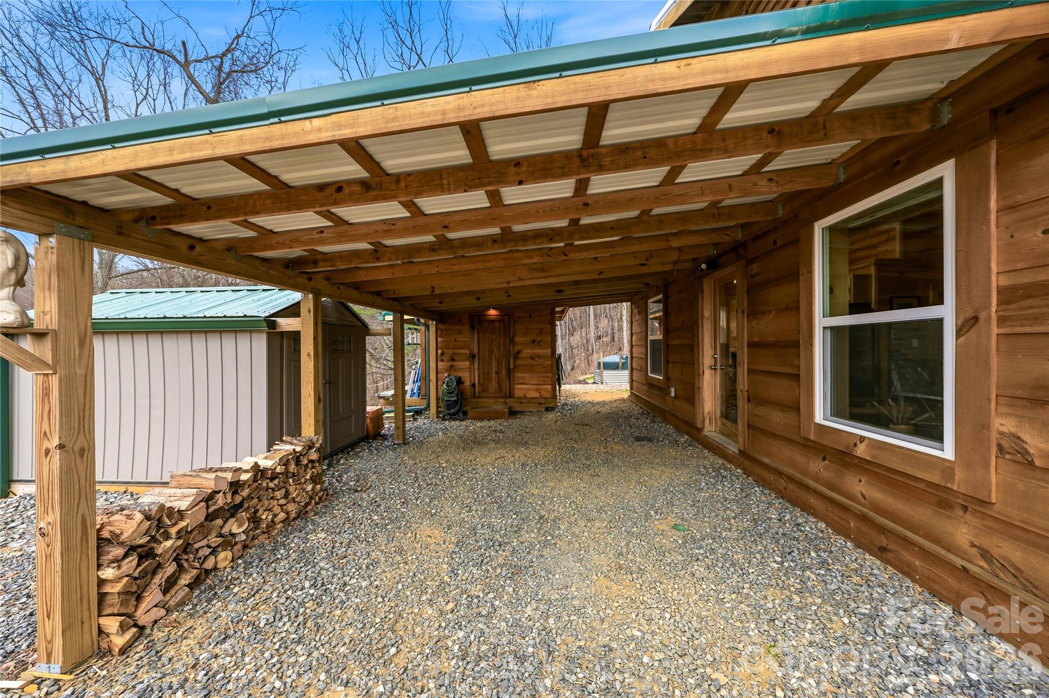 131 White Oak Way — Hot Springs