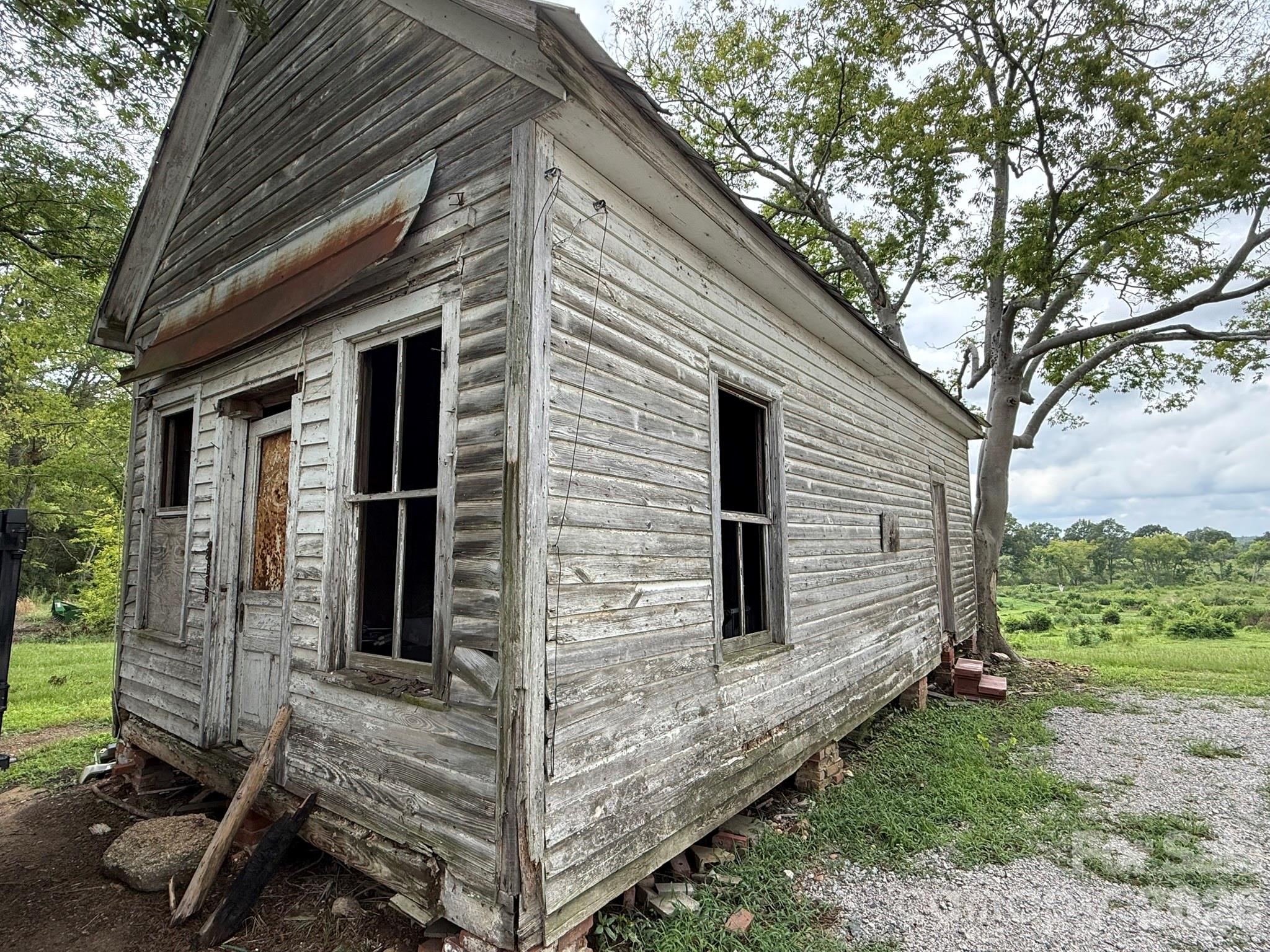 1726 Old Cheraw Highway — Rockingham