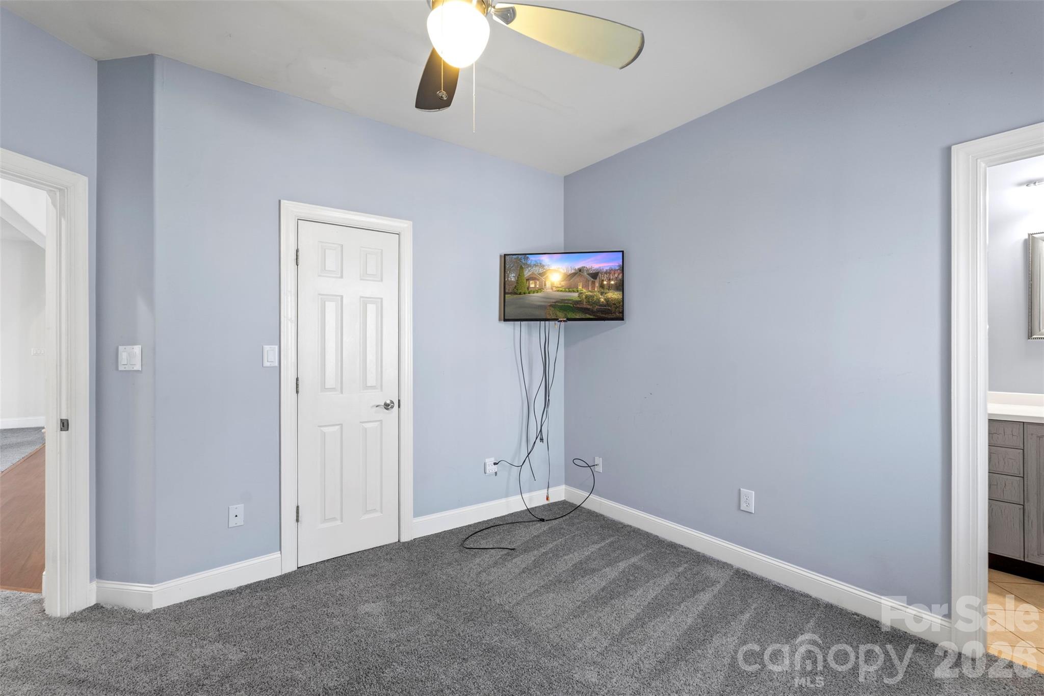 12711 Moores Chapel Road — Charlotte