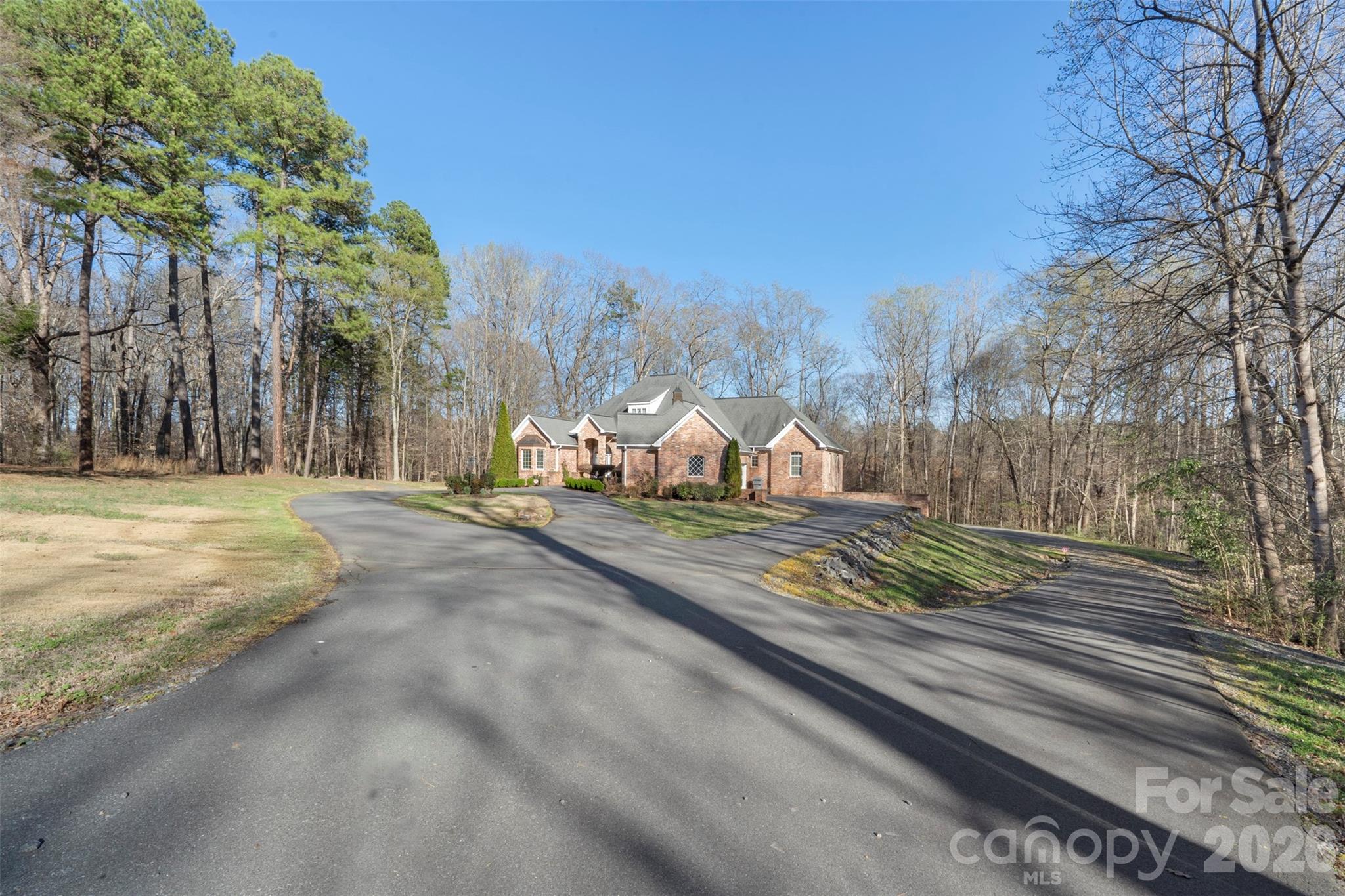12711 Moores Chapel Road — Charlotte