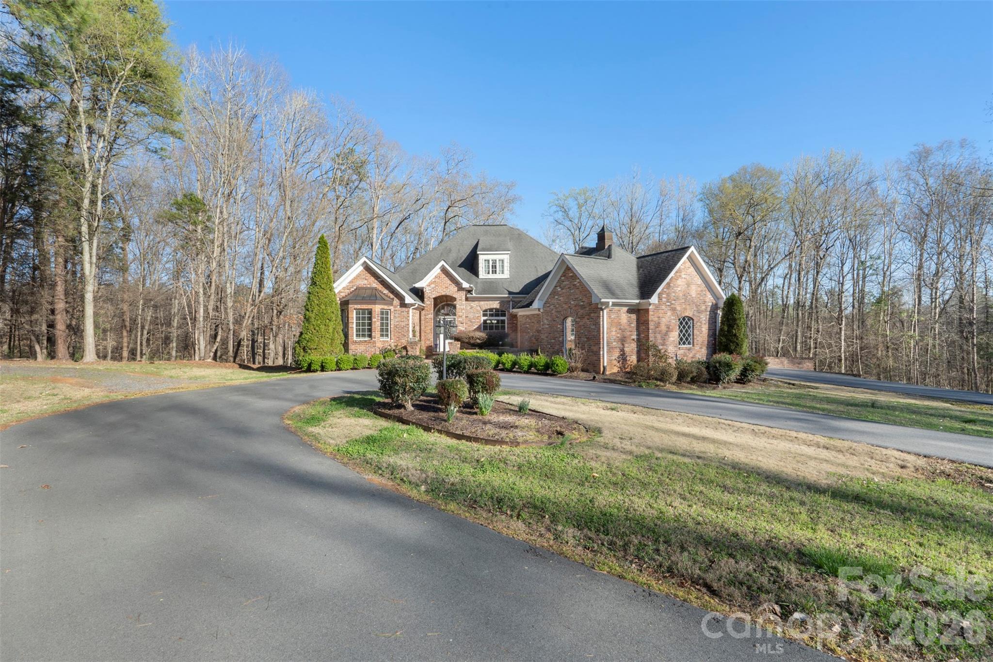 12711 Moores Chapel Road — Charlotte