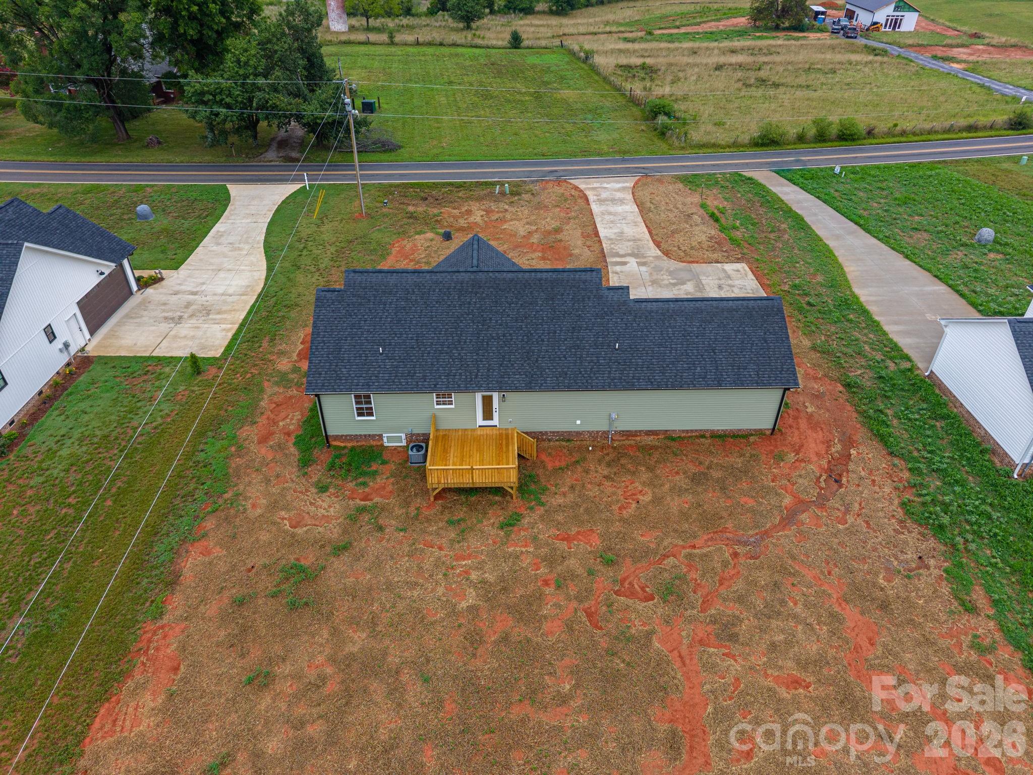 307 Northbrook III School Road — Vale