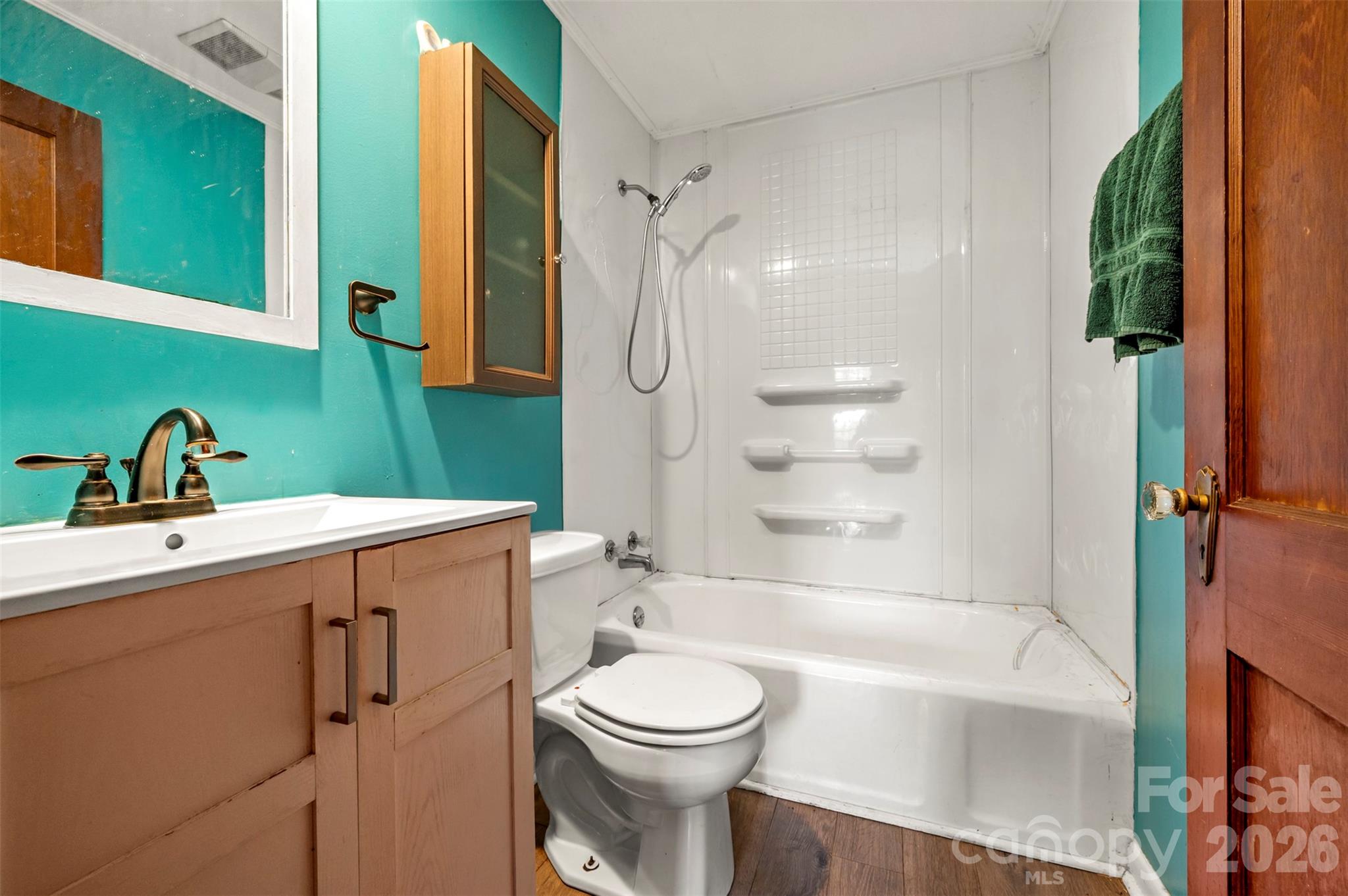 720 Sylvan Boulevard — Hendersonville