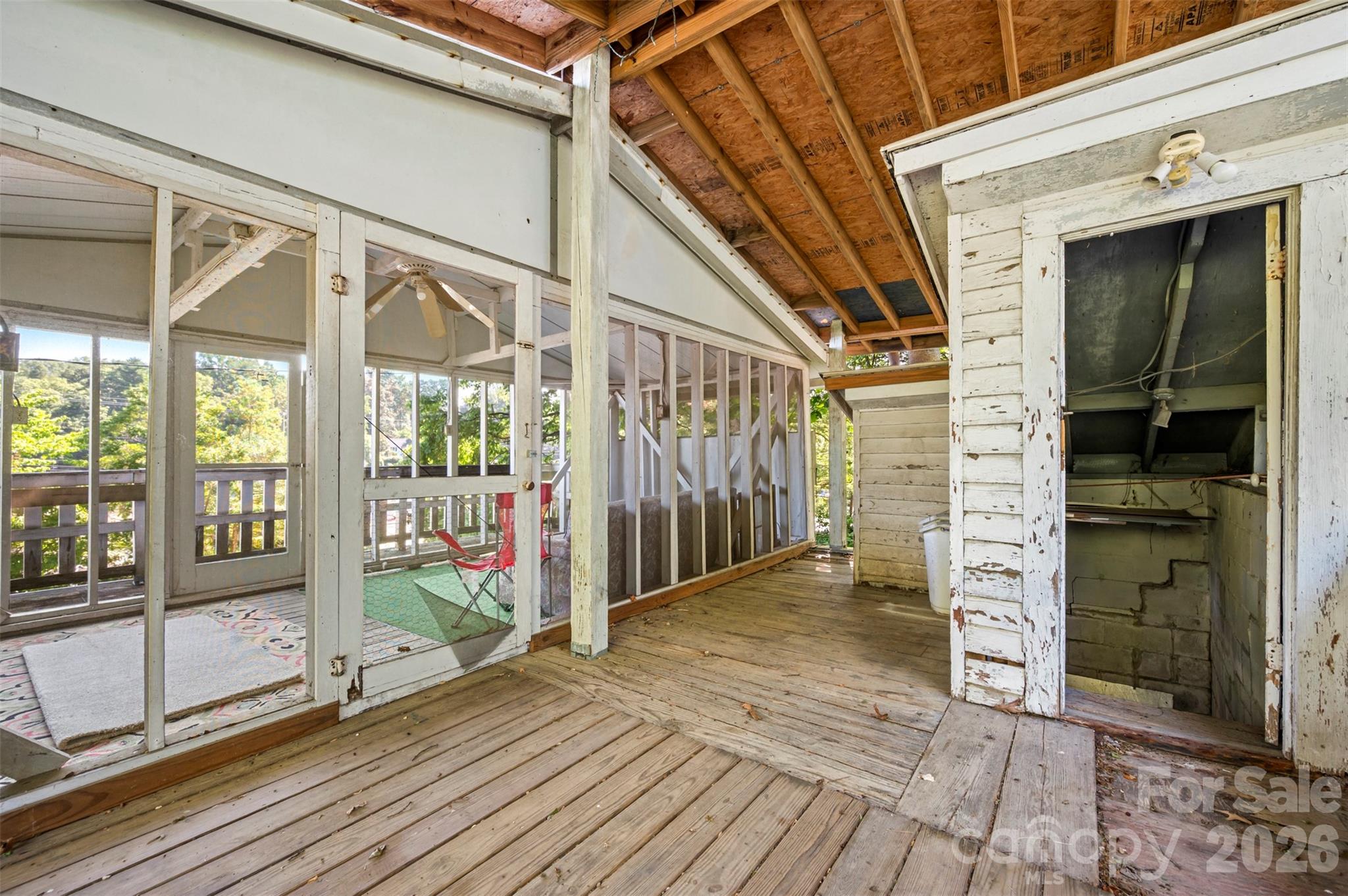 720 Sylvan Boulevard — Hendersonville