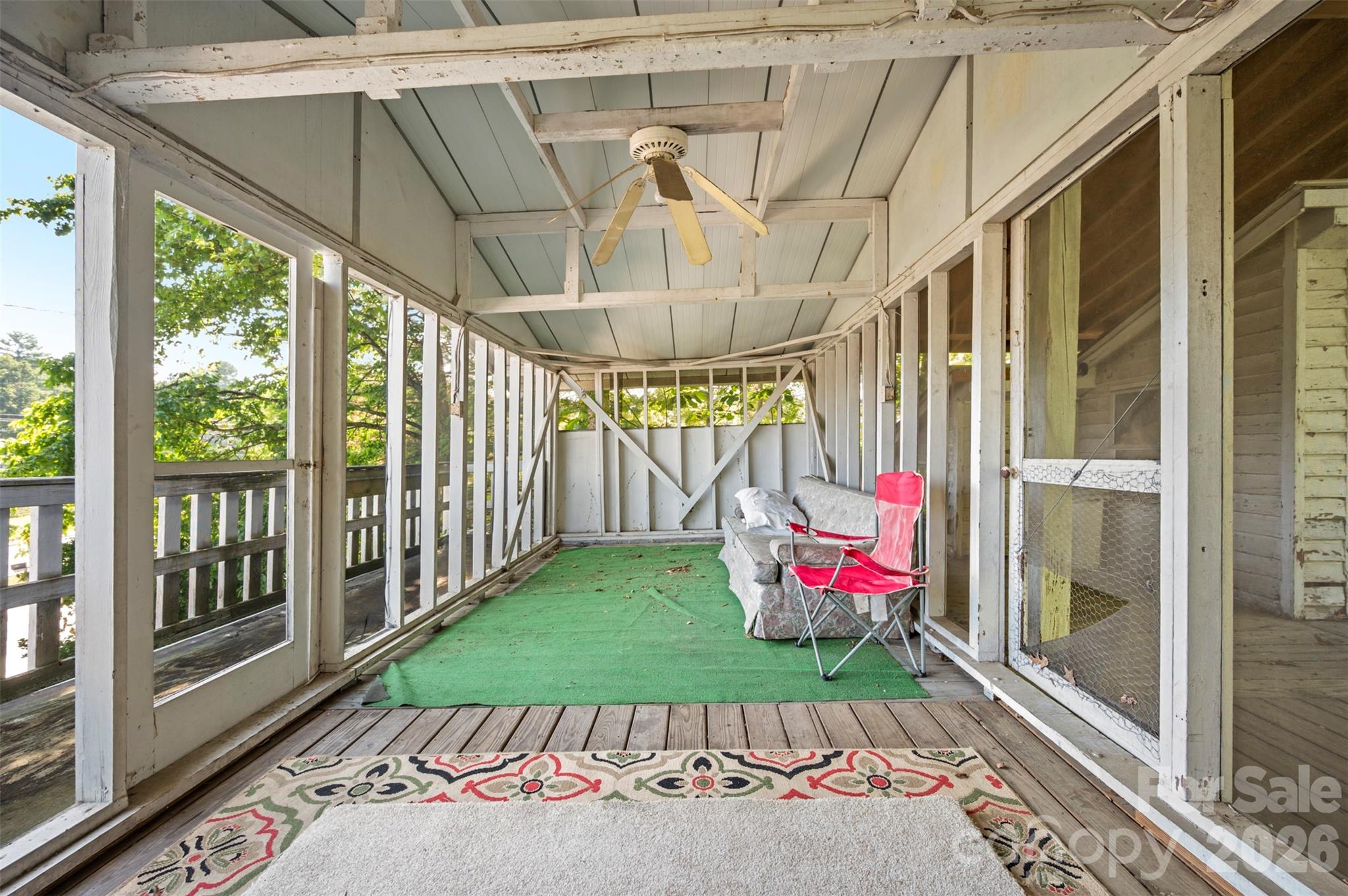 720 Sylvan Boulevard — Hendersonville