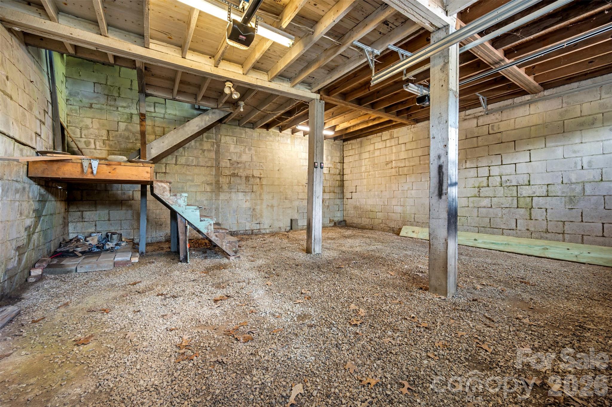 720 Sylvan Boulevard — Hendersonville