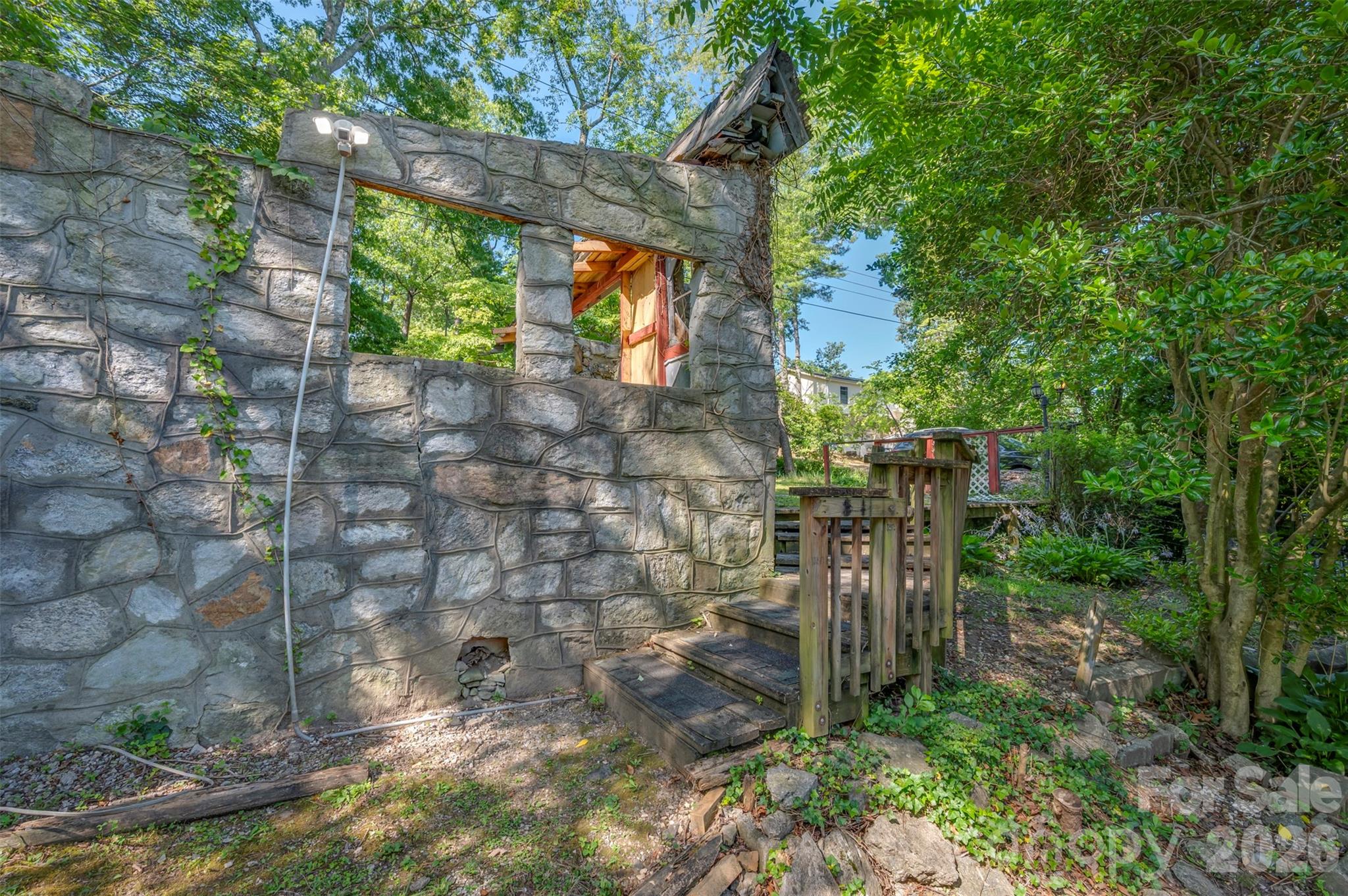 720 Sylvan Boulevard — Hendersonville