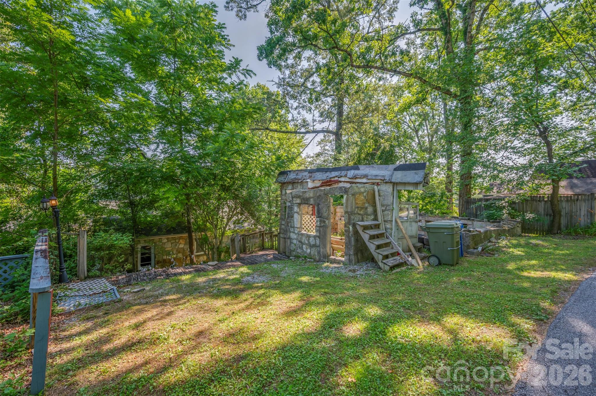 720 Sylvan Boulevard — Hendersonville