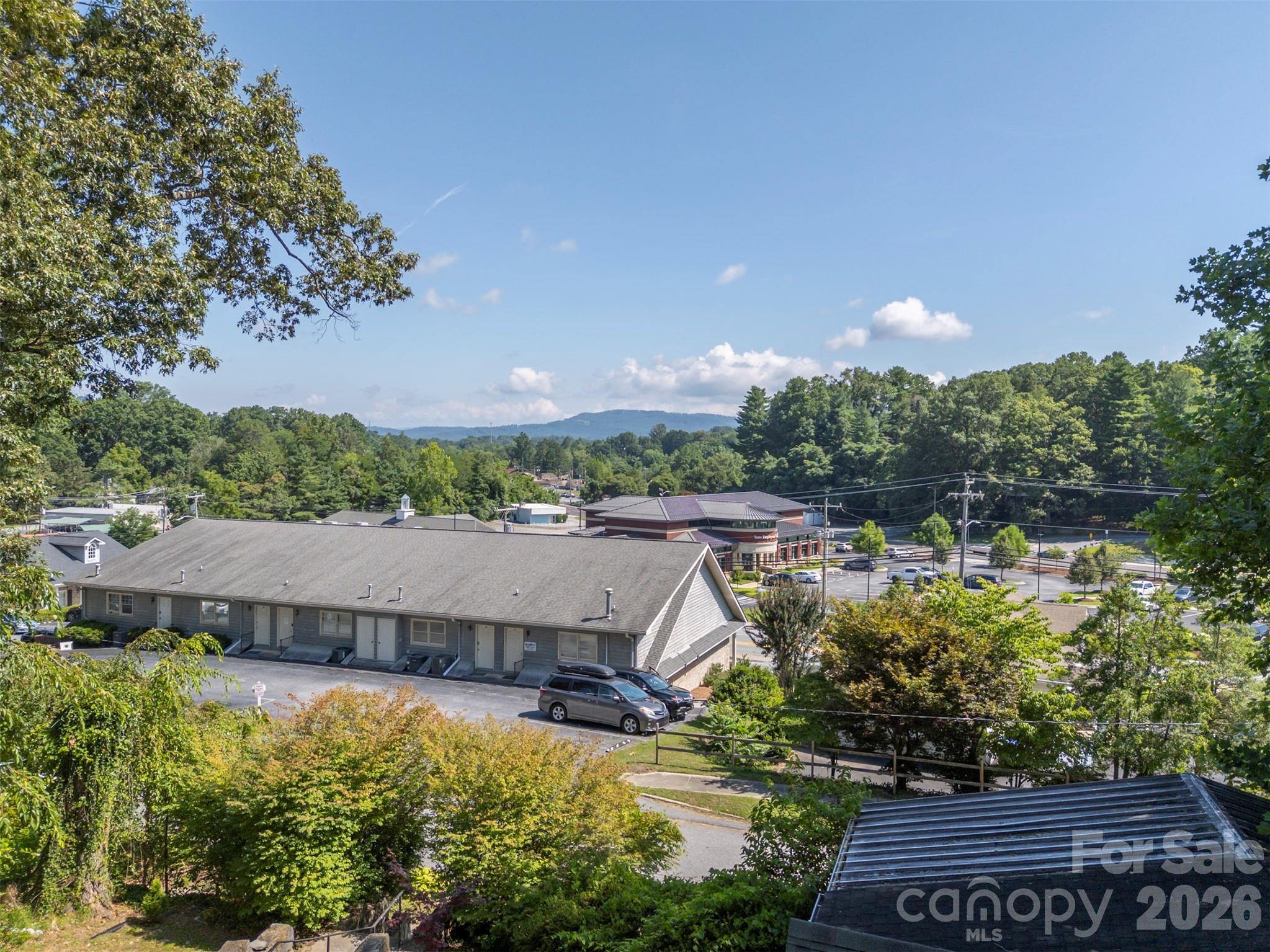 720 Sylvan Boulevard — Hendersonville