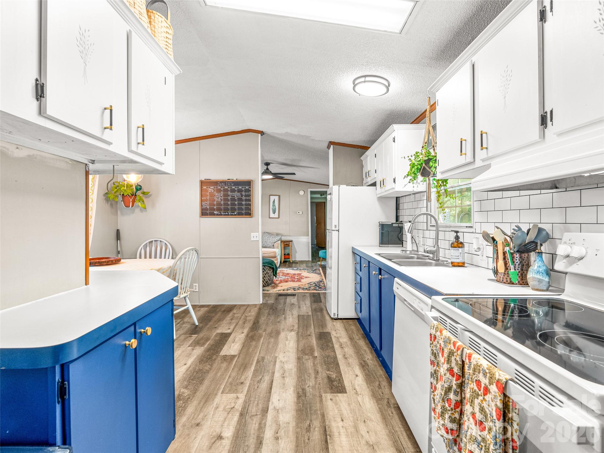 474 Rose Hill Road — Asheville
