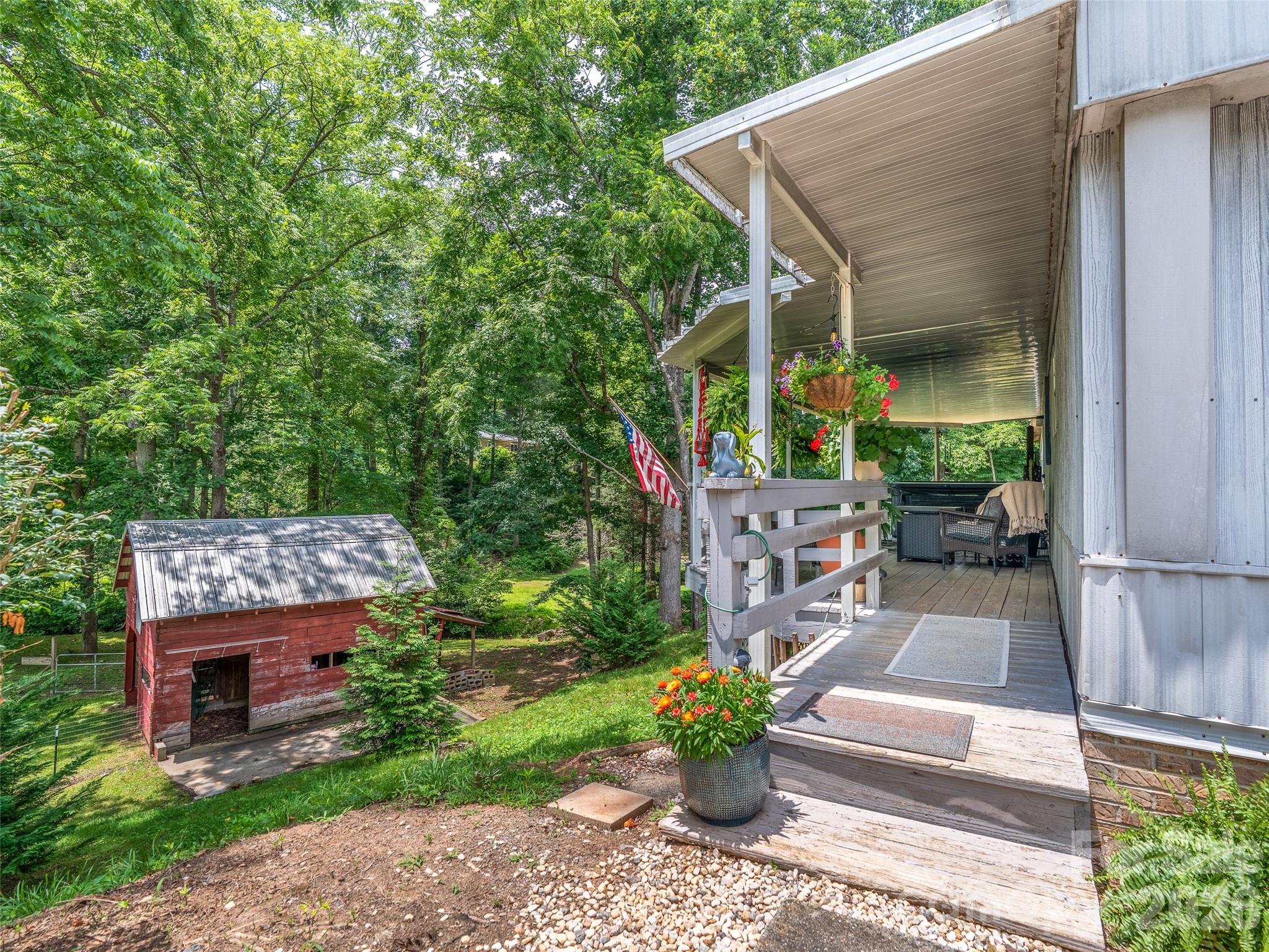 474 Rose Hill Road — Asheville