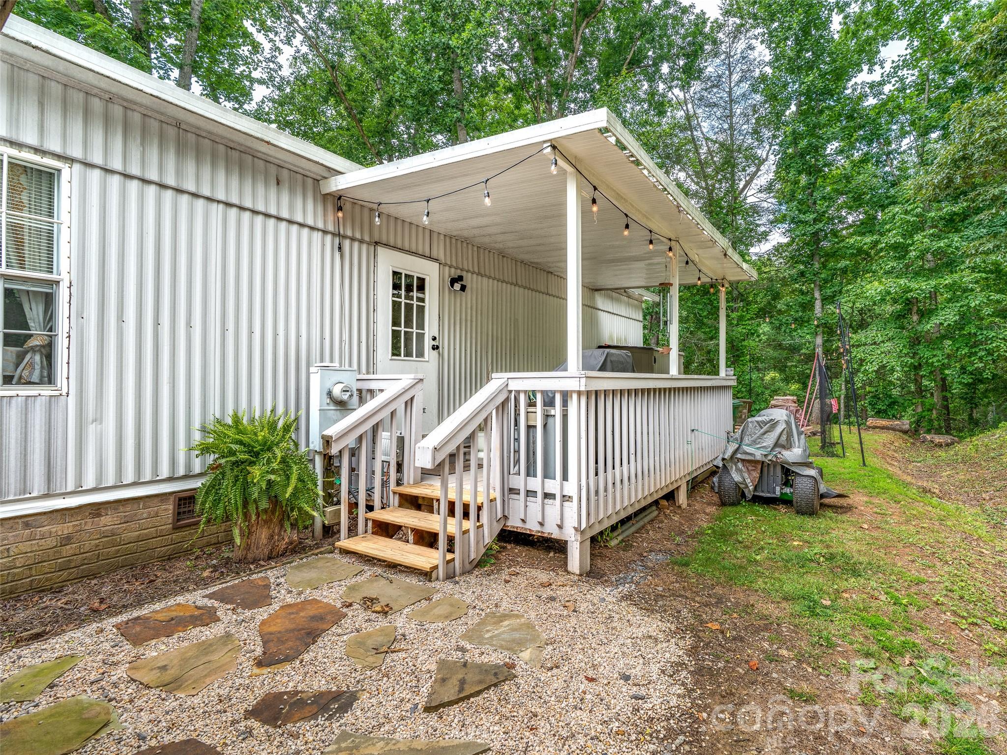 474 Rose Hill Road — Asheville