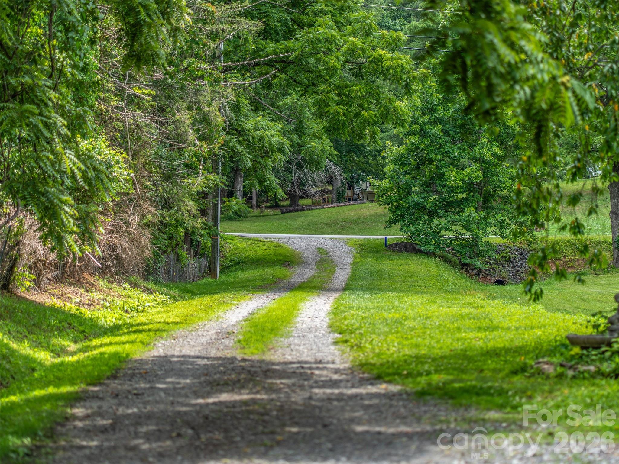 474 Rose Hill Road — Asheville