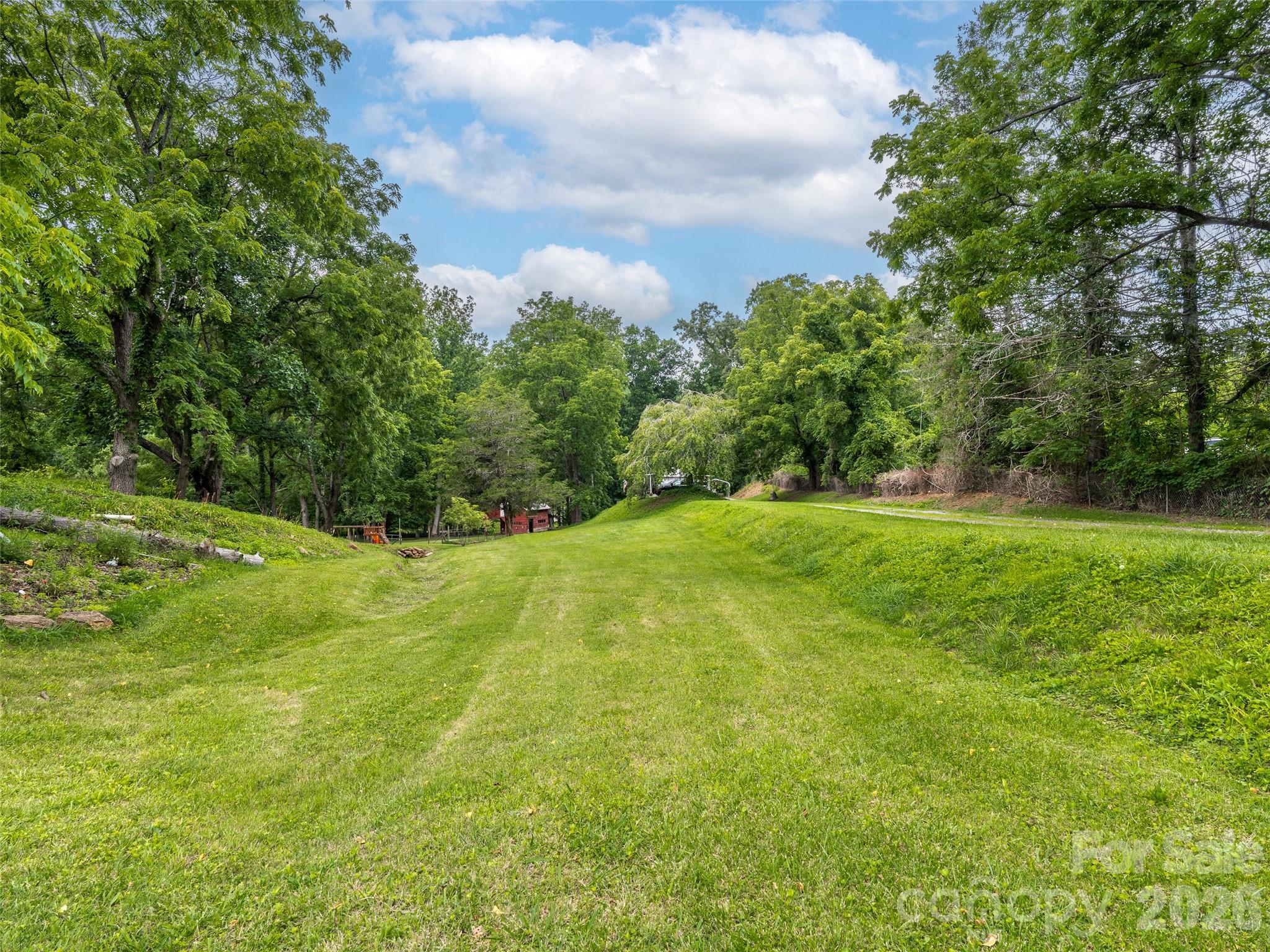 474 Rose Hill Road — Asheville