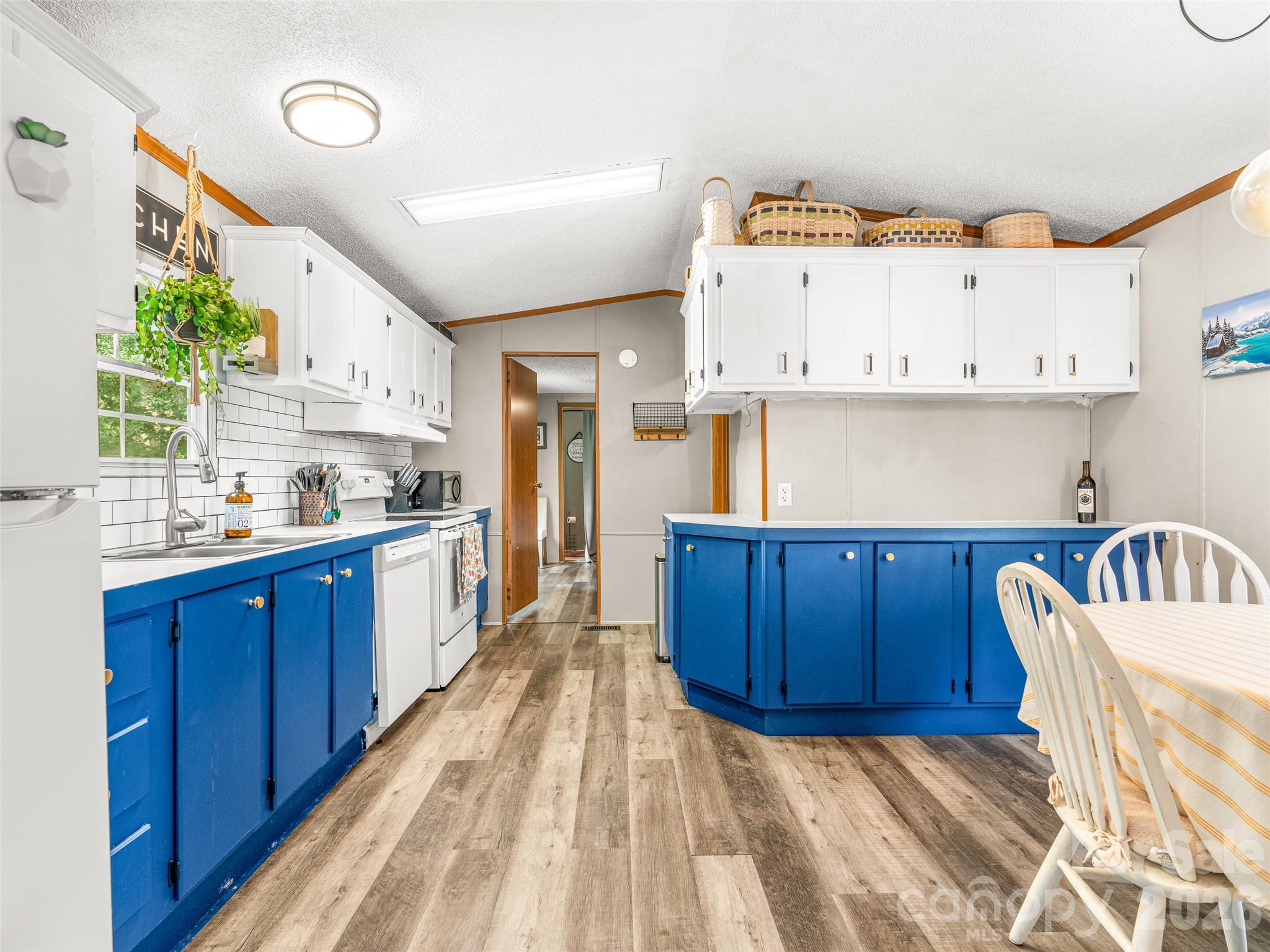 474 Rose Hill Road — Asheville