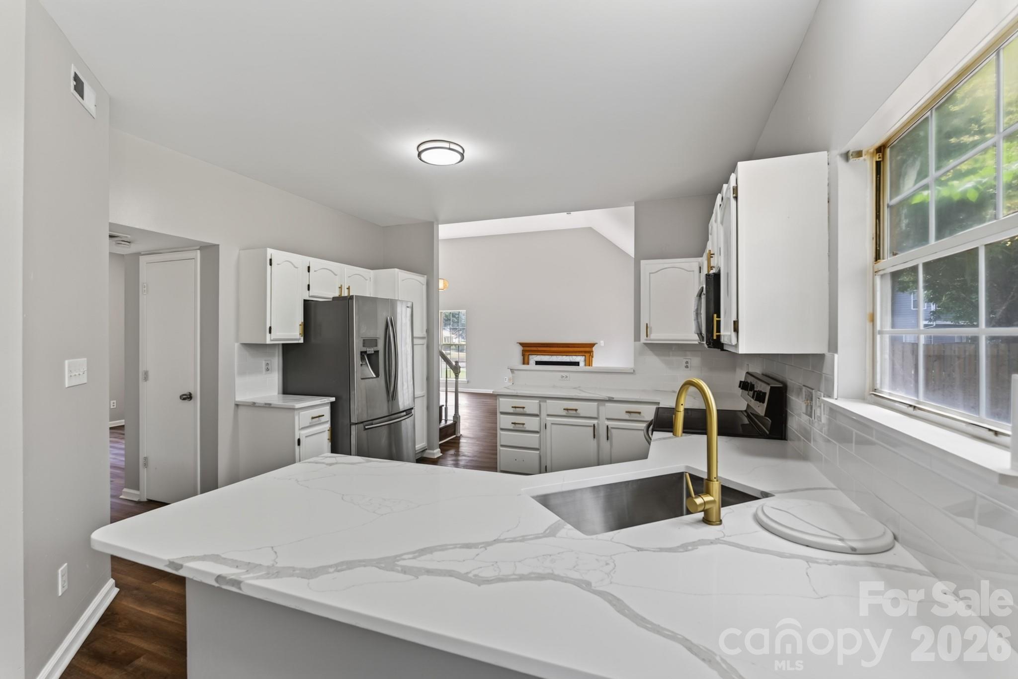8511 Albury Walk Lane — Charlotte