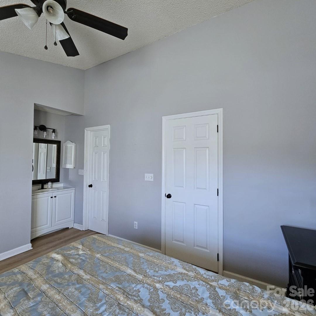 8291 Golf Ridge Drive — Charlotte