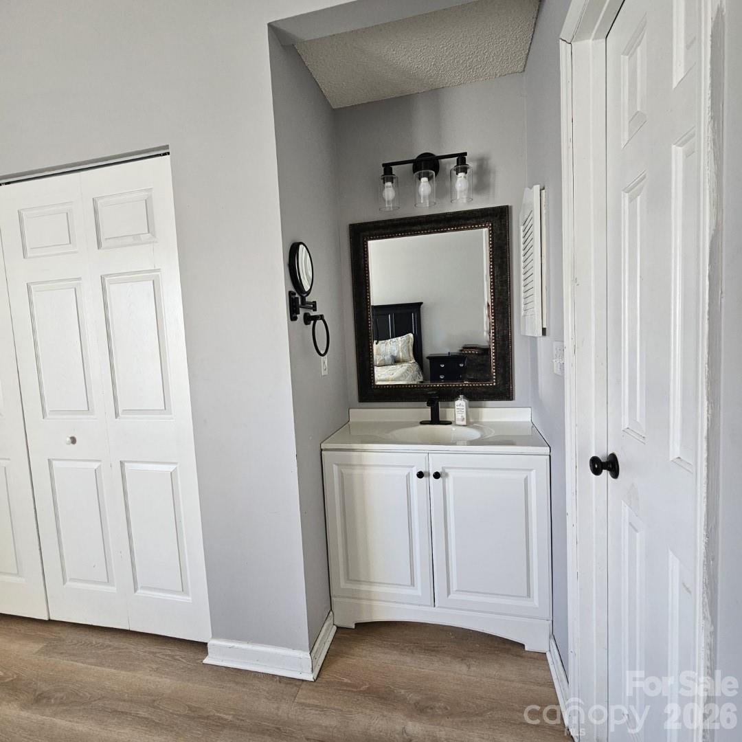 8291 Golf Ridge Drive — Charlotte