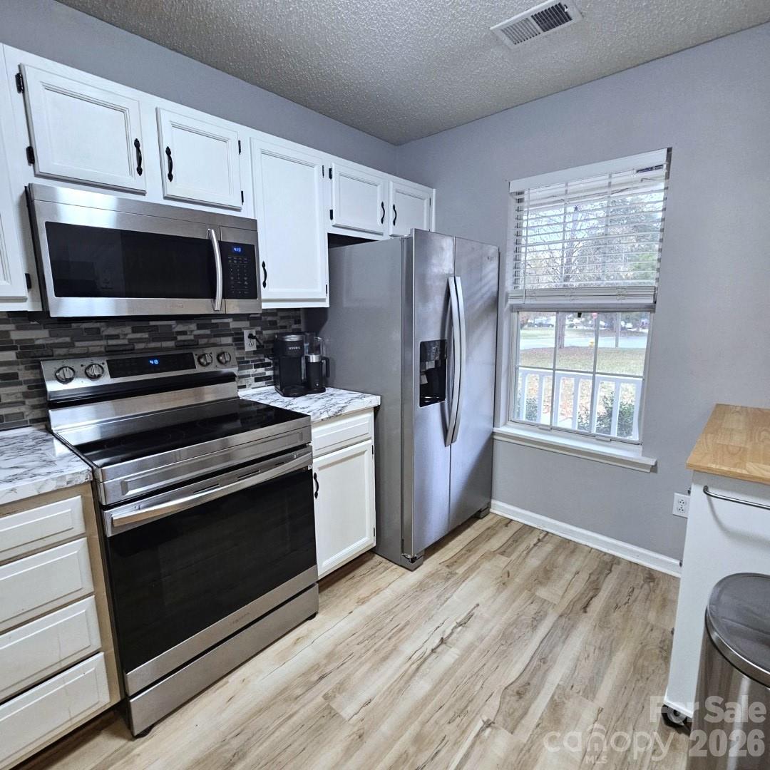 8291 Golf Ridge Drive — Charlotte