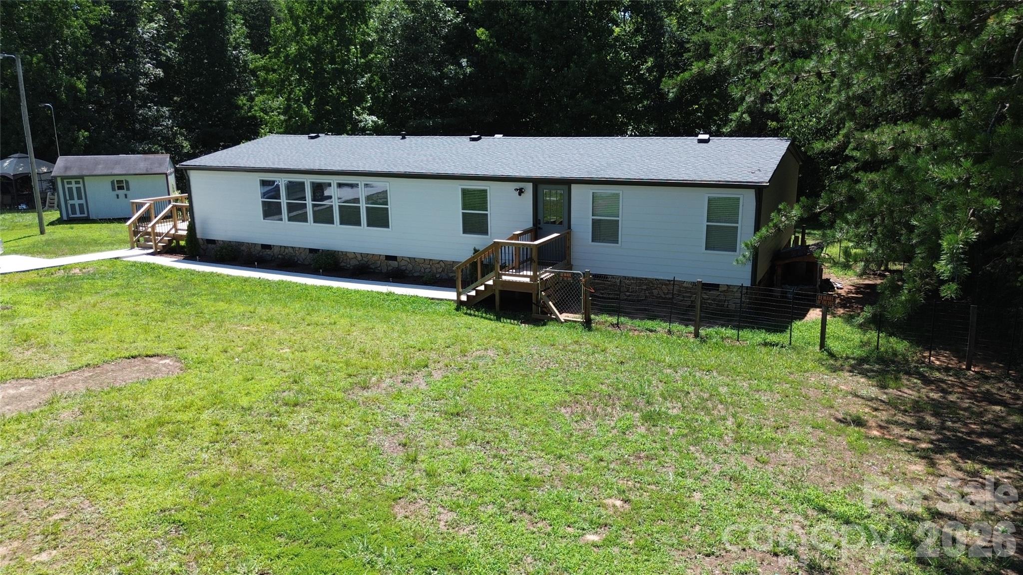 3585 Woodstream Drive — Maiden